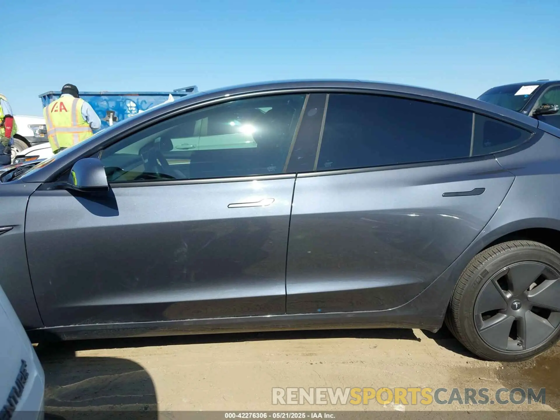 13 fotografías del automóvil dañado 5YJ3E1EA3PF412267 TESLA MODEL 3 2023