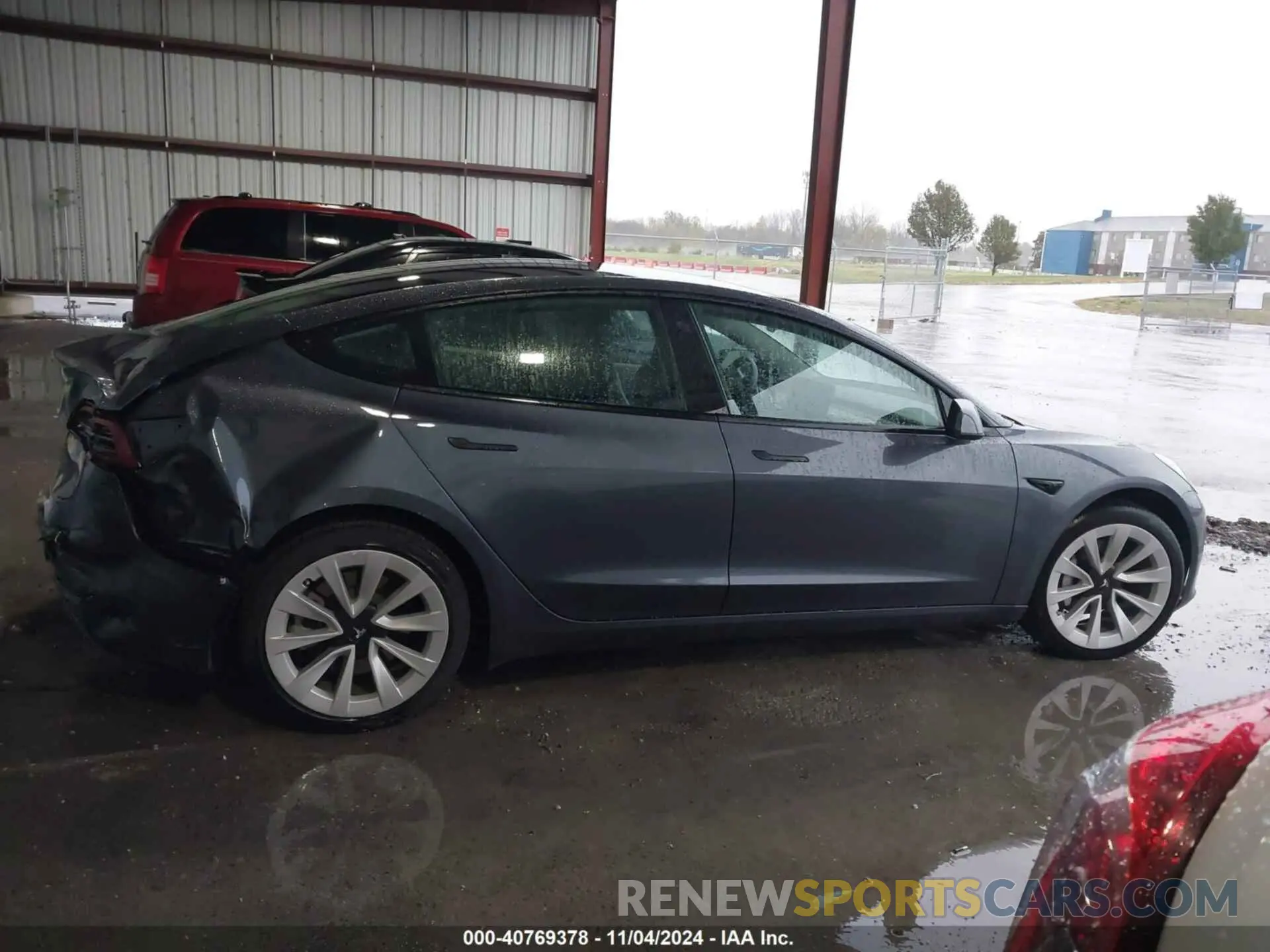 13 fotografías del automóvil dañado 5YJ3E1EA3PF448122 TESLA MODEL 3 2023