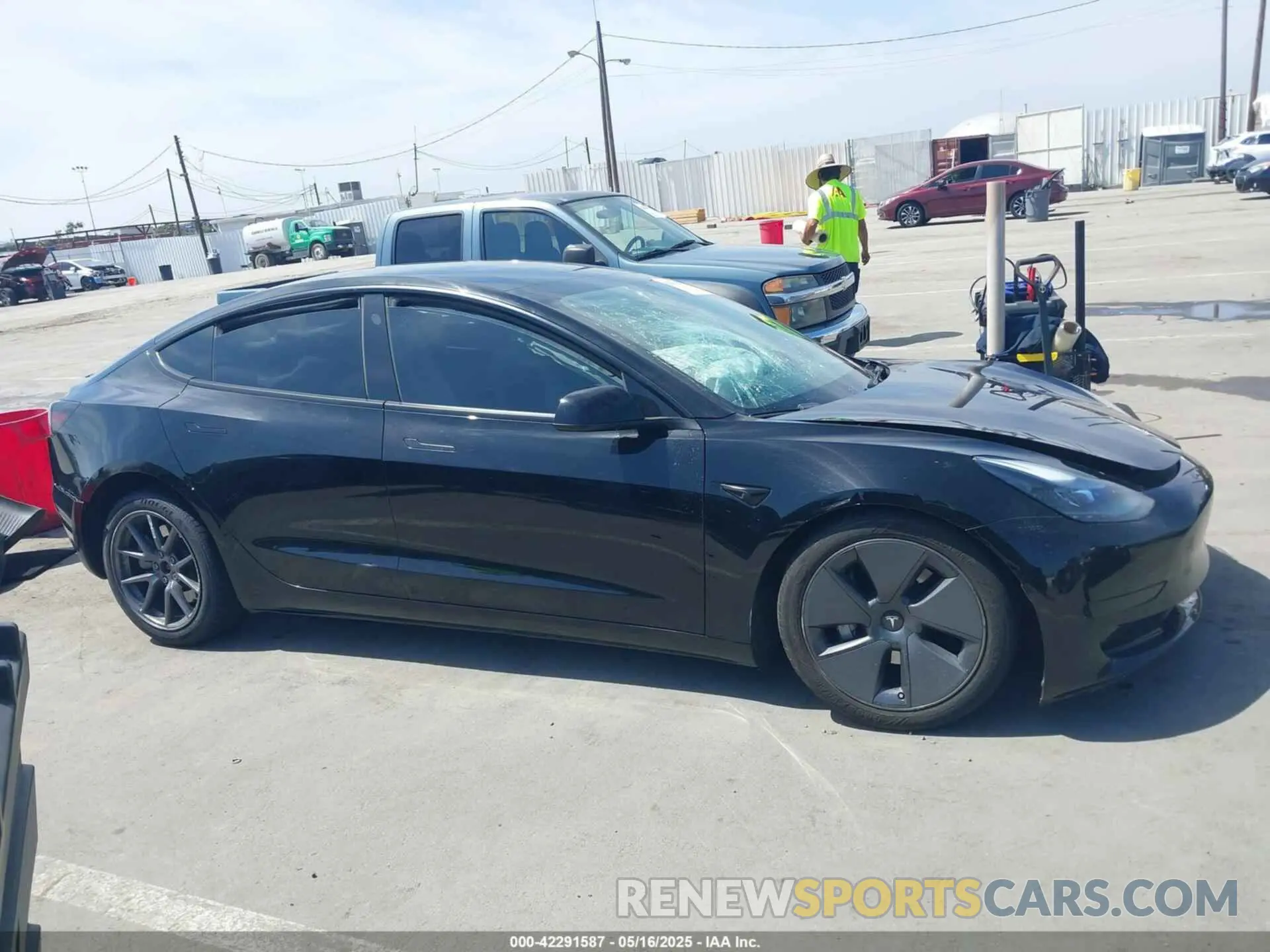 12 fotografías del automóvil dañado 5YJ3E1EA3PF462120 TESLA MODEL 3 2023