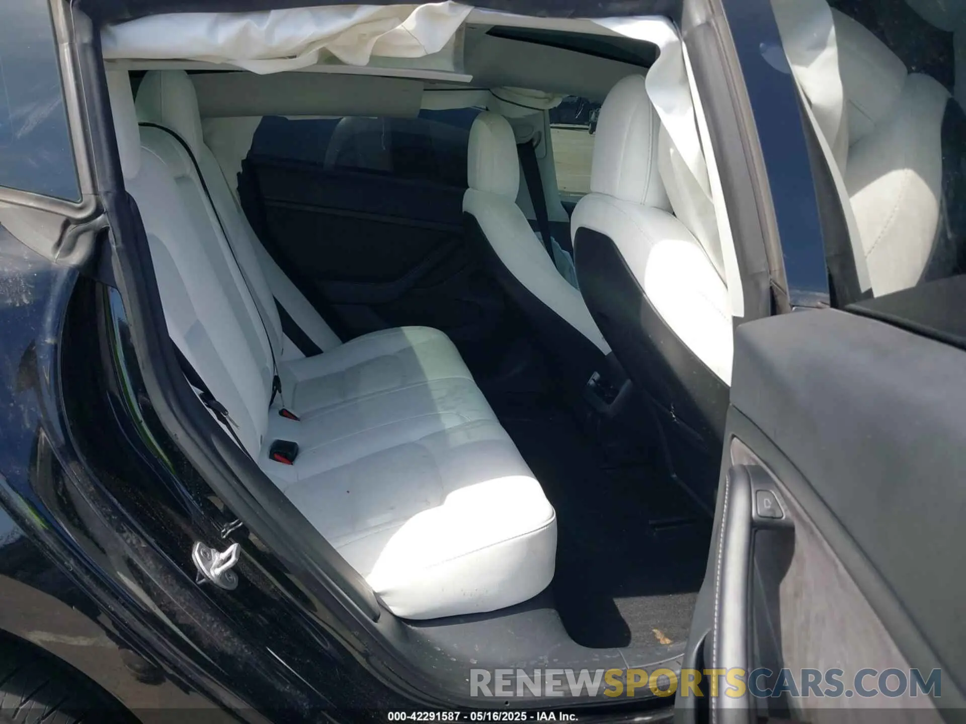 8 fotografías del automóvil dañado 5YJ3E1EA3PF462120 TESLA MODEL 3 2023