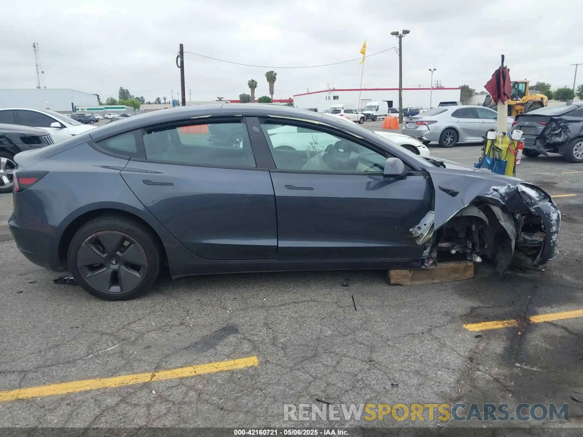 12 fotografías del automóvil dañado 5YJ3E1EA3PF463686 TESLA MODEL 3 2023