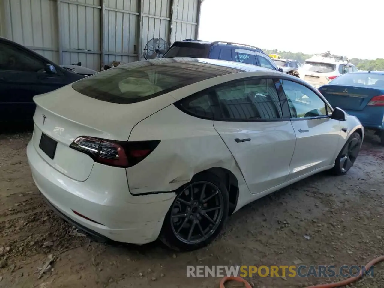 3 fotografías del automóvil dañado 5YJ3E1EA3PF486756 TESLA MODEL 3 2023