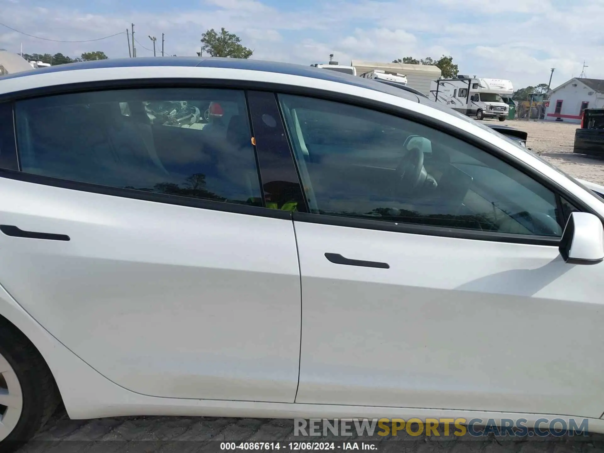14 fotografías del automóvil dañado 5YJ3E1EA3PF493822 TESLA MODEL 3 2023