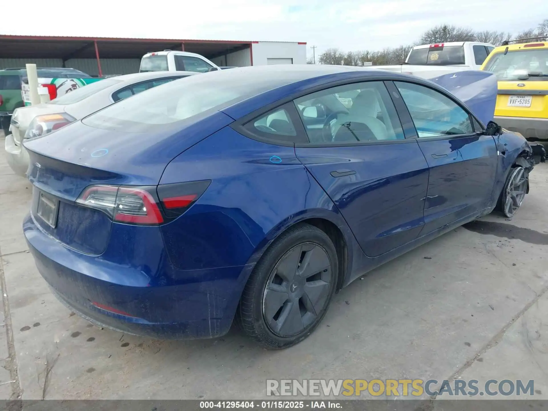 4 fotografías del automóvil dañado 5YJ3E1EA3PF499538 TESLA MODEL 3 2023