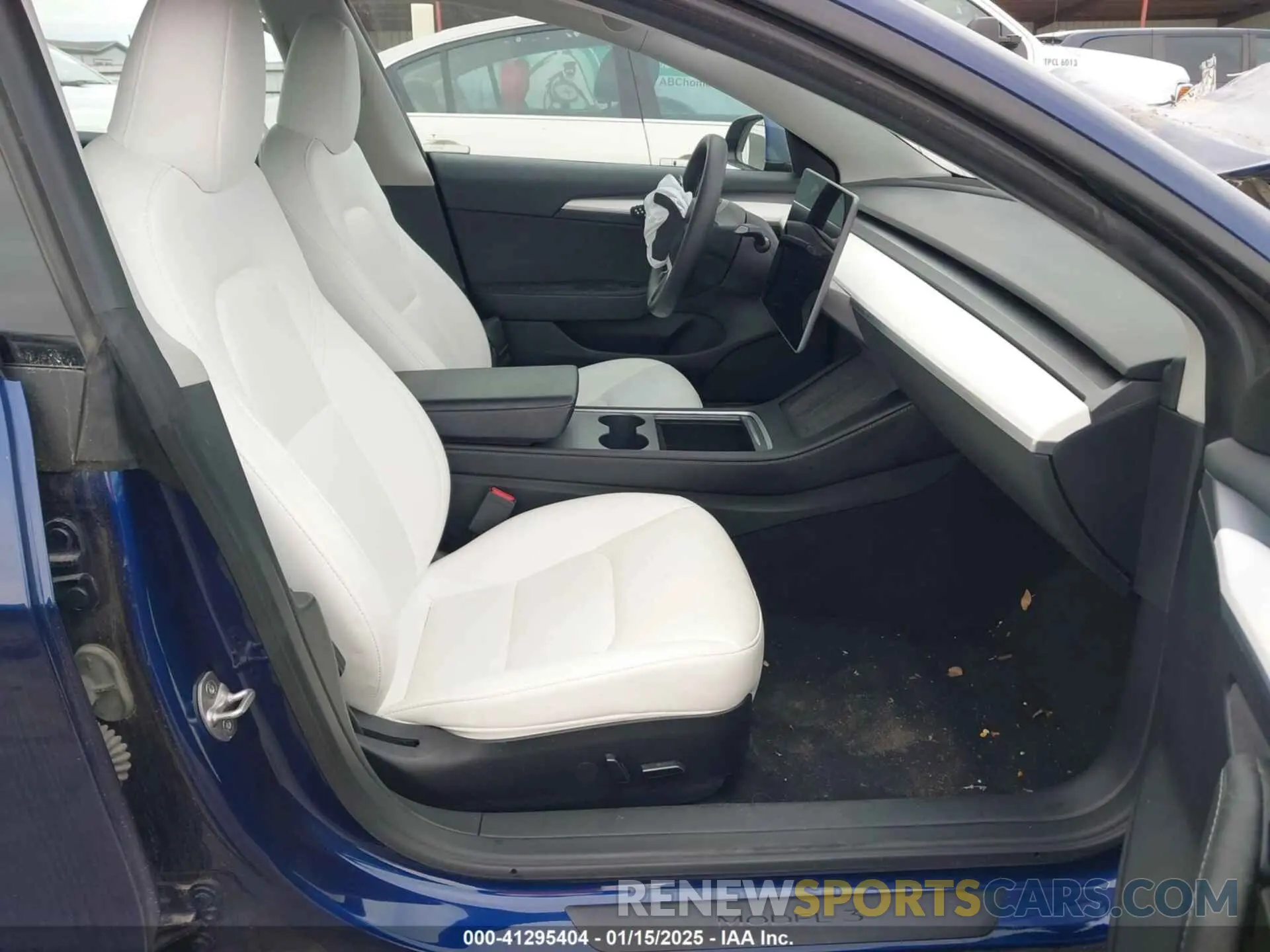 5 fotografías del automóvil dañado 5YJ3E1EA3PF499538 TESLA MODEL 3 2023