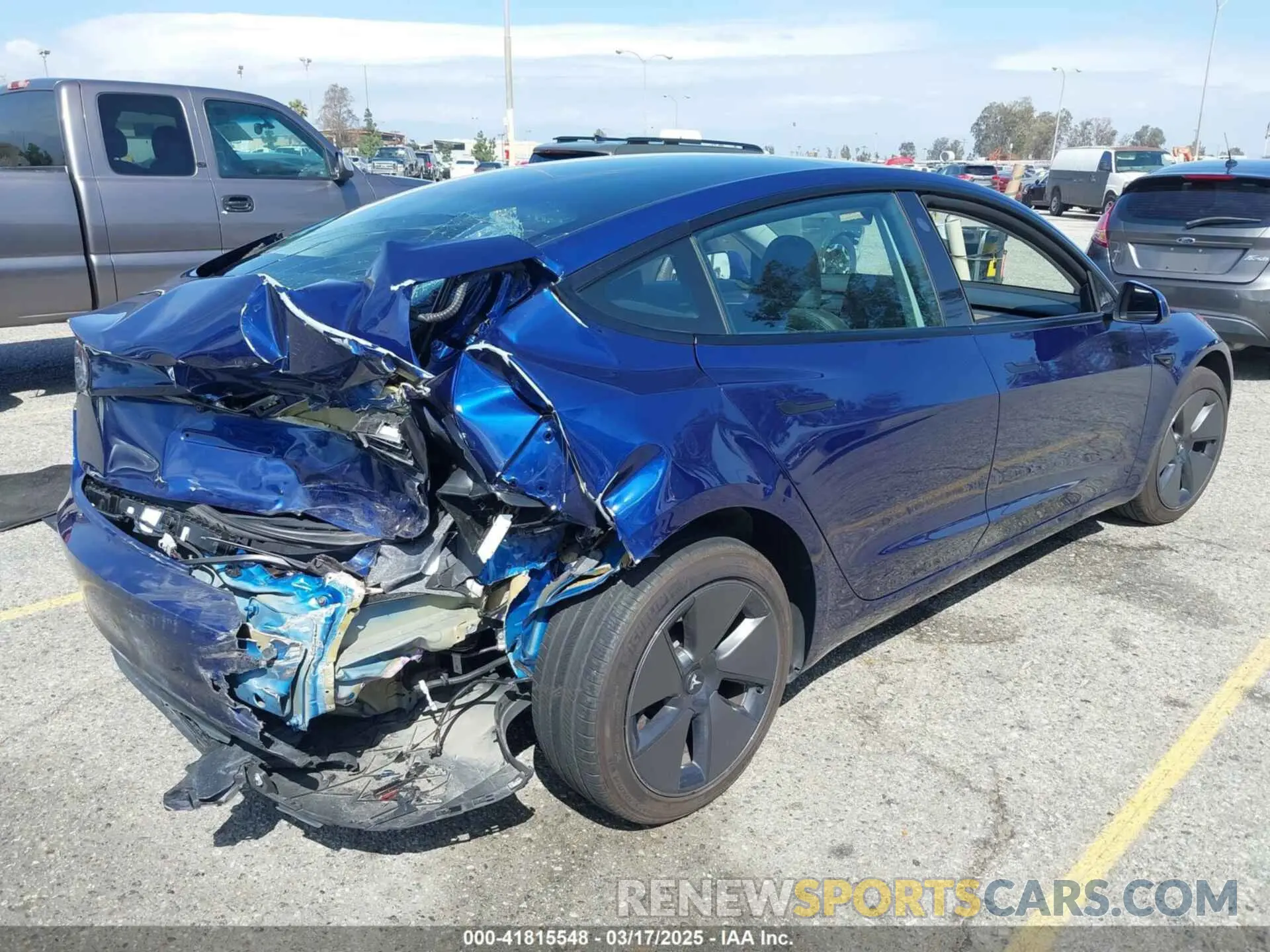 4 fotografías del automóvil dañado 5YJ3E1EA3PF541271 TESLA MODEL 3 2023