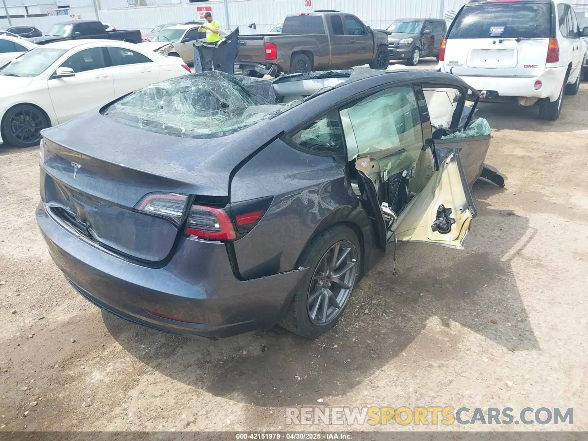 4 fotografías del automóvil dañado 5YJ3E1EA3PF541836 TESLA MODEL 3 2023