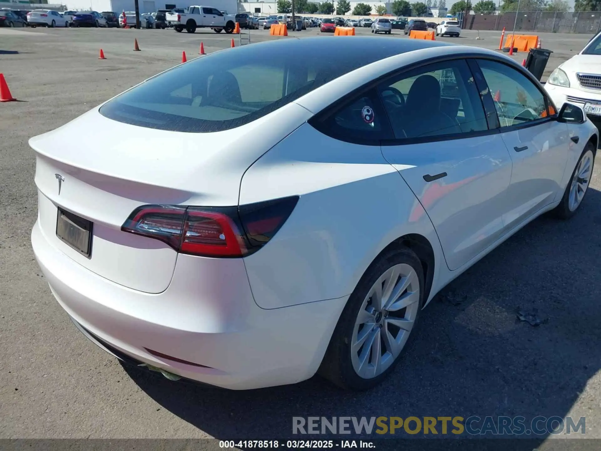 4 fotografías del automóvil dañado 5YJ3E1EA3PF546518 TESLA MODEL 3 2023
