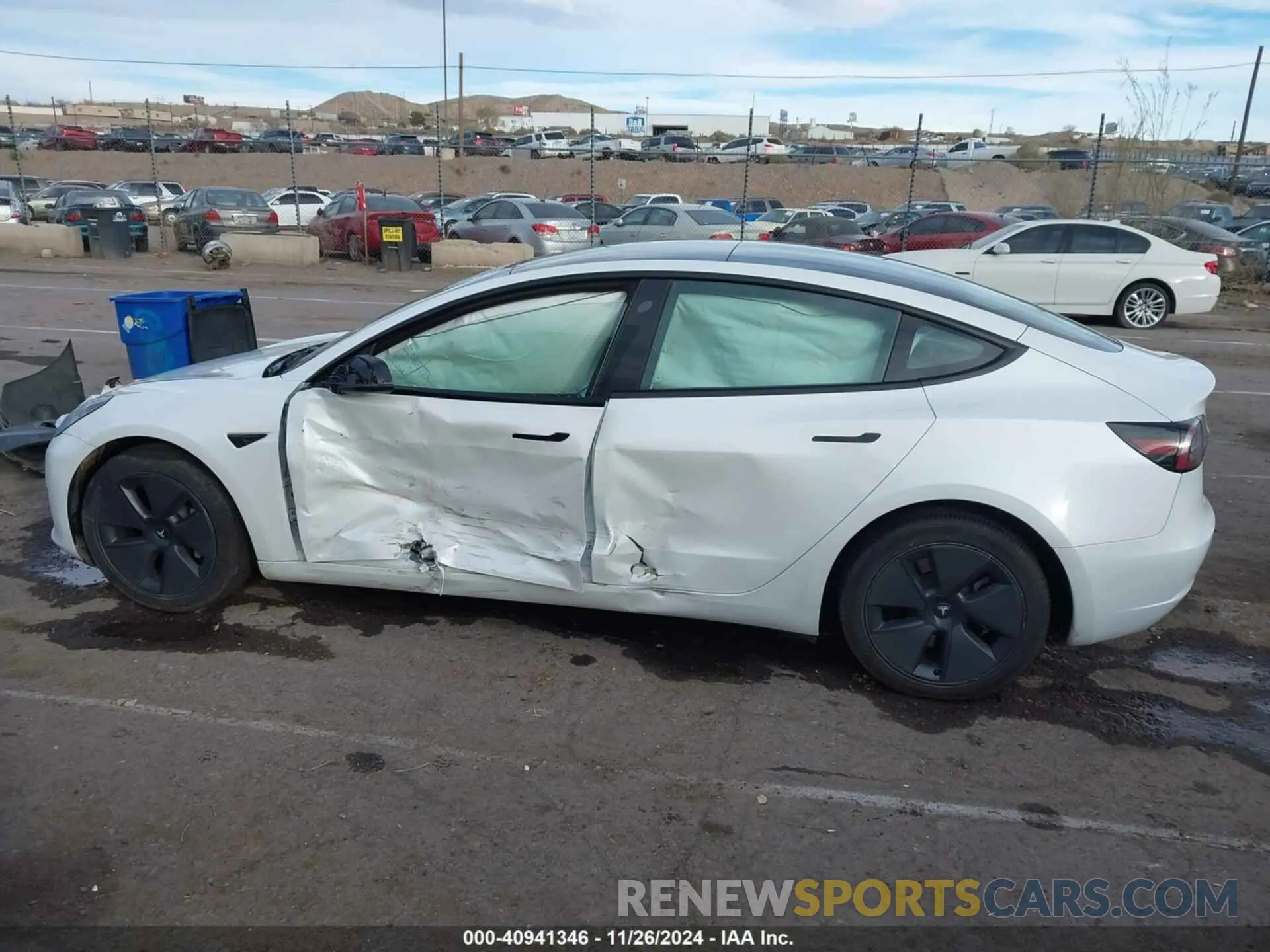 13 fotografías del automóvil dañado 5YJ3E1EA3PF550181 TESLA MODEL 3 2023