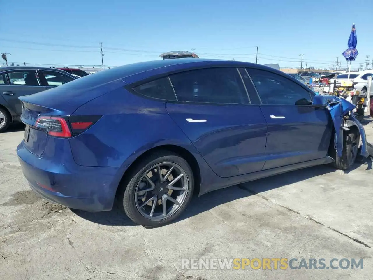 3 fotografías del automóvil dañado 5YJ3E1EA3PF552397 TESLA MODEL 3 2023