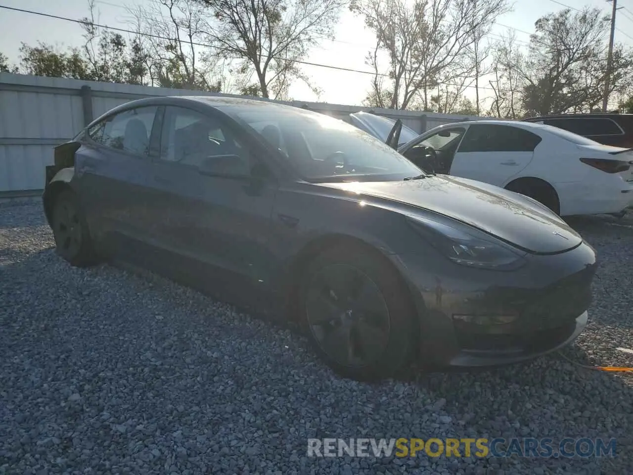 4 fotografías del automóvil dañado 5YJ3E1EA3PF553047 TESLA MODEL 3 2023