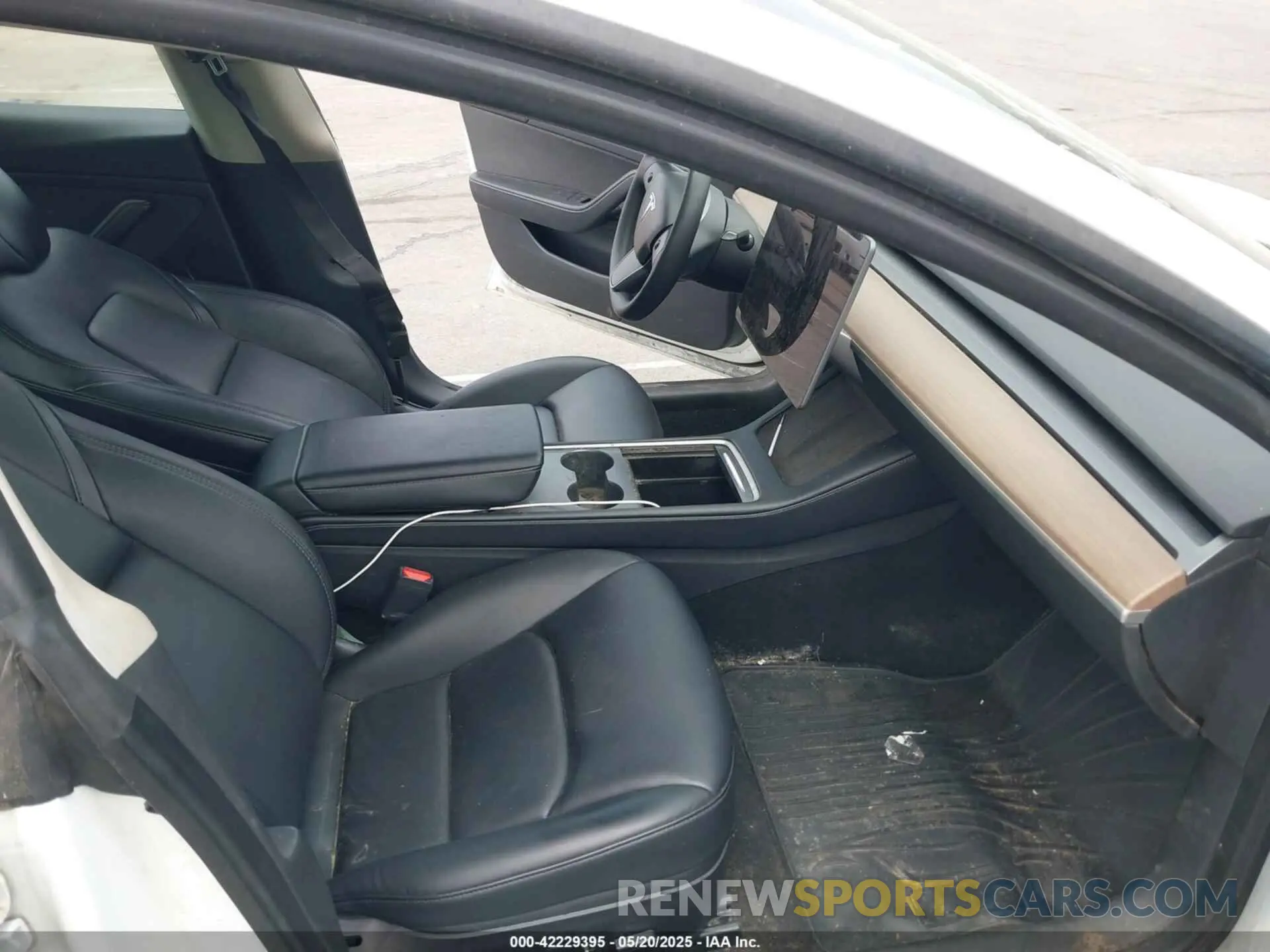 5 fotografías del automóvil dañado 5YJ3E1EA3PF556644 TESLA MODEL 3 2023
