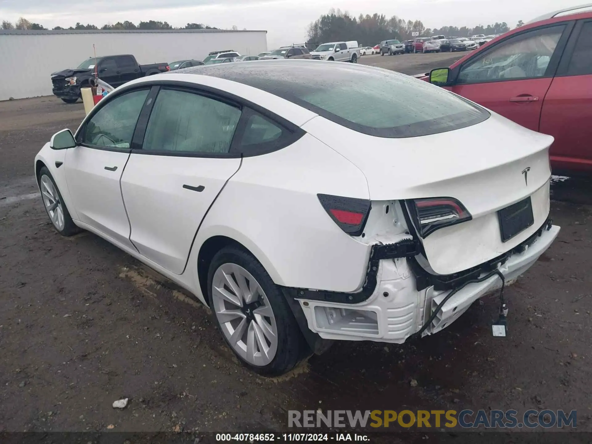 3 fotografías del automóvil dañado 5YJ3E1EA3PF563707 TESLA MODEL 3 2023