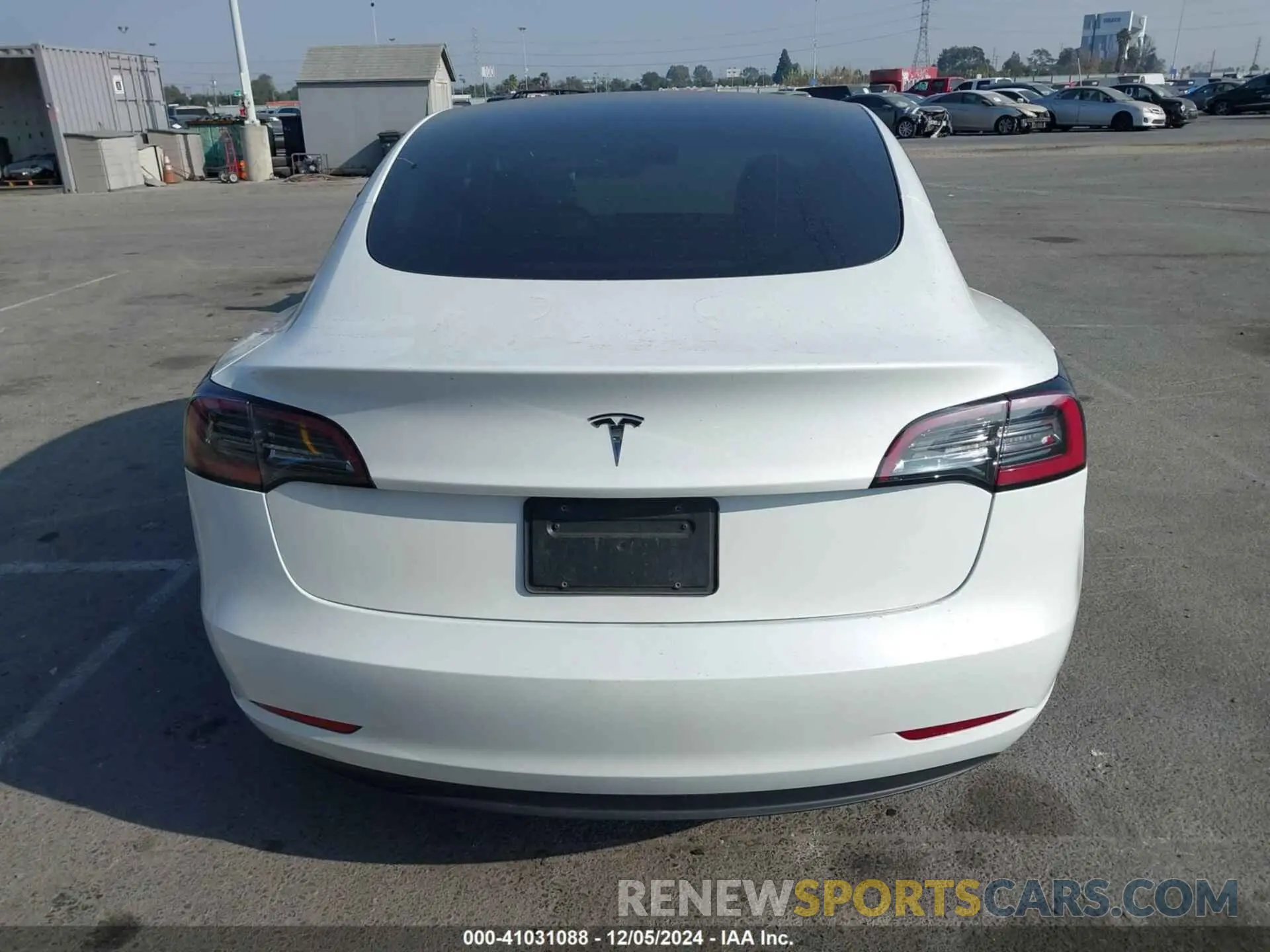 16 fotografías del automóvil dañado 5YJ3E1EA3PF565747 TESLA MODEL 3 2023