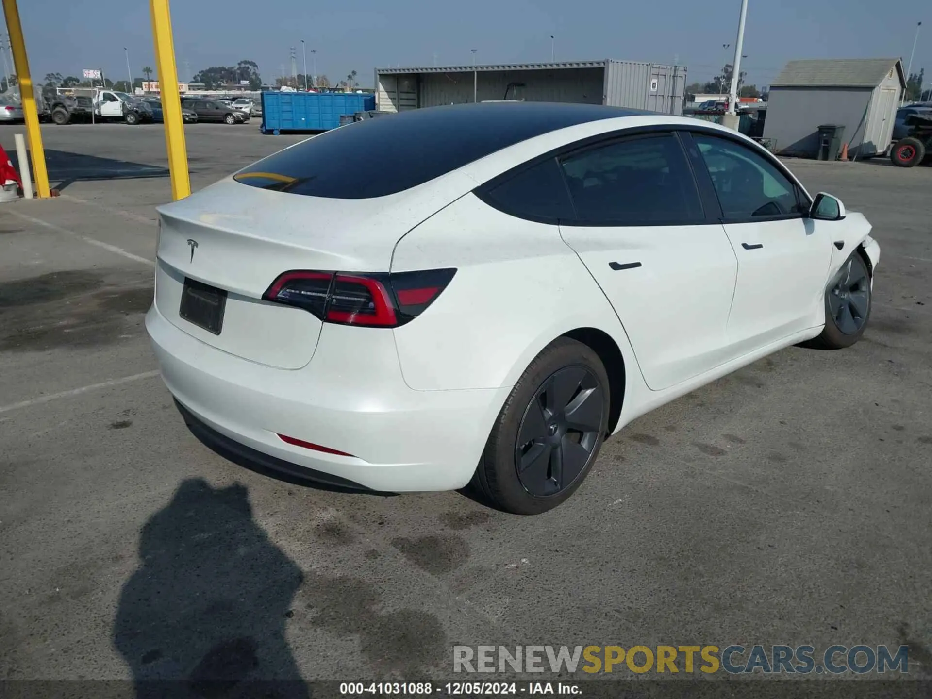 4 fotografías del automóvil dañado 5YJ3E1EA3PF565747 TESLA MODEL 3 2023