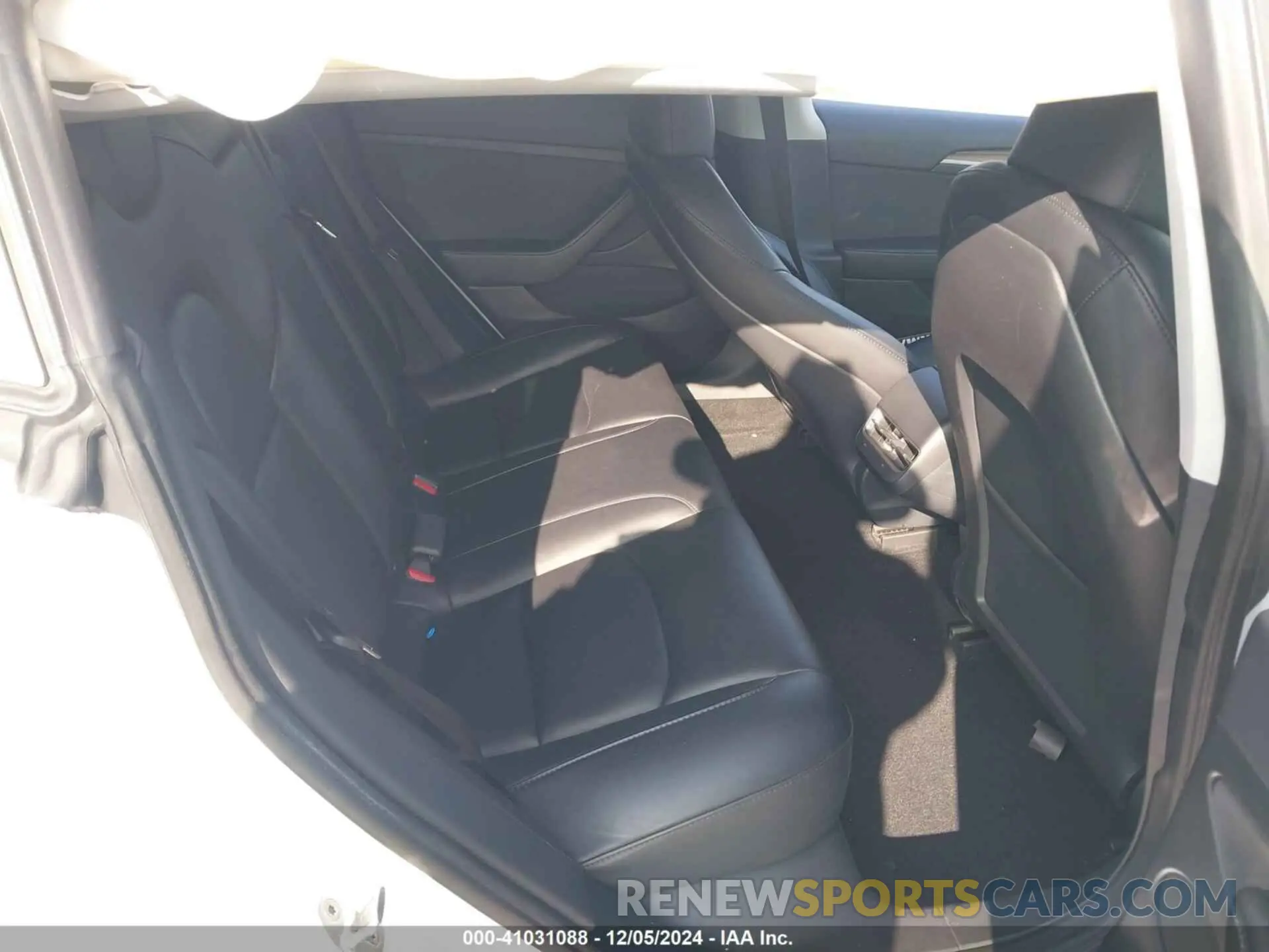 8 fotografías del automóvil dañado 5YJ3E1EA3PF565747 TESLA MODEL 3 2023