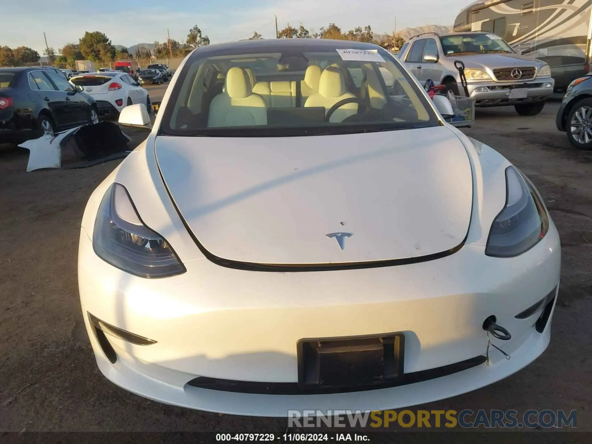 13 fotografías del automóvil dañado 5YJ3E1EA3PF573136 TESLA MODEL 3 2023