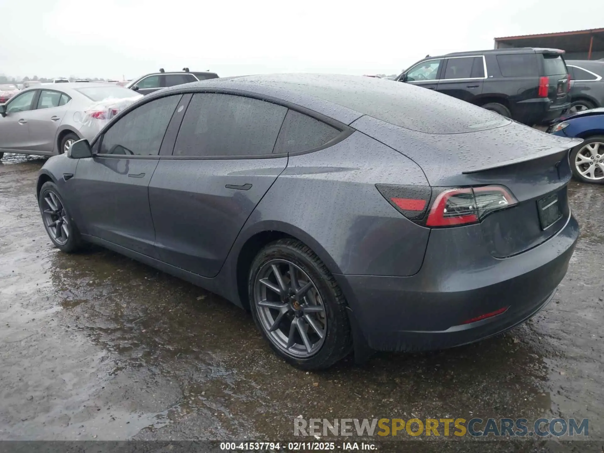3 fotografías del automóvil dañado 5YJ3E1EA3PF579776 TESLA MODEL 3 2023