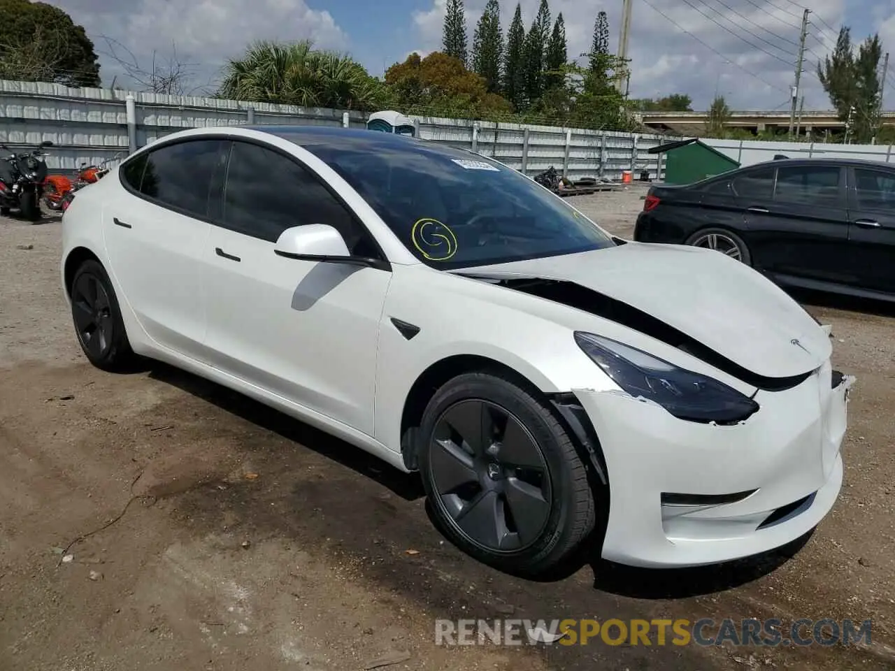 4 fotografías del automóvil dañado 5YJ3E1EA3PF581432 TESLA MODEL 3 2023