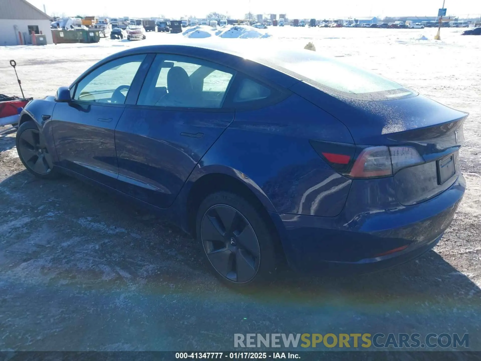 3 fotografías del automóvil dañado 5YJ3E1EA3PF644822 TESLA MODEL 3 2023