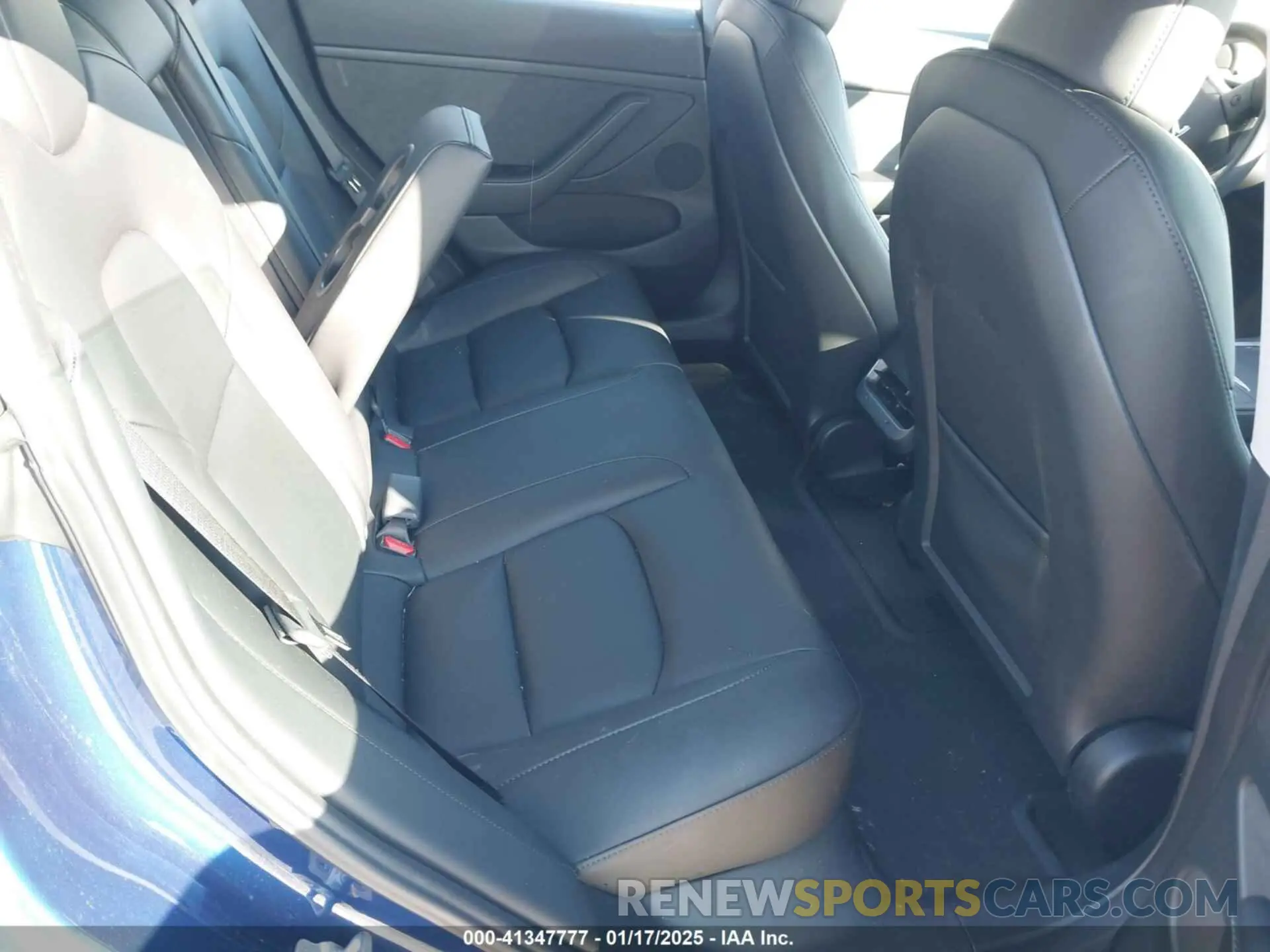 8 fotografías del automóvil dañado 5YJ3E1EA3PF644822 TESLA MODEL 3 2023