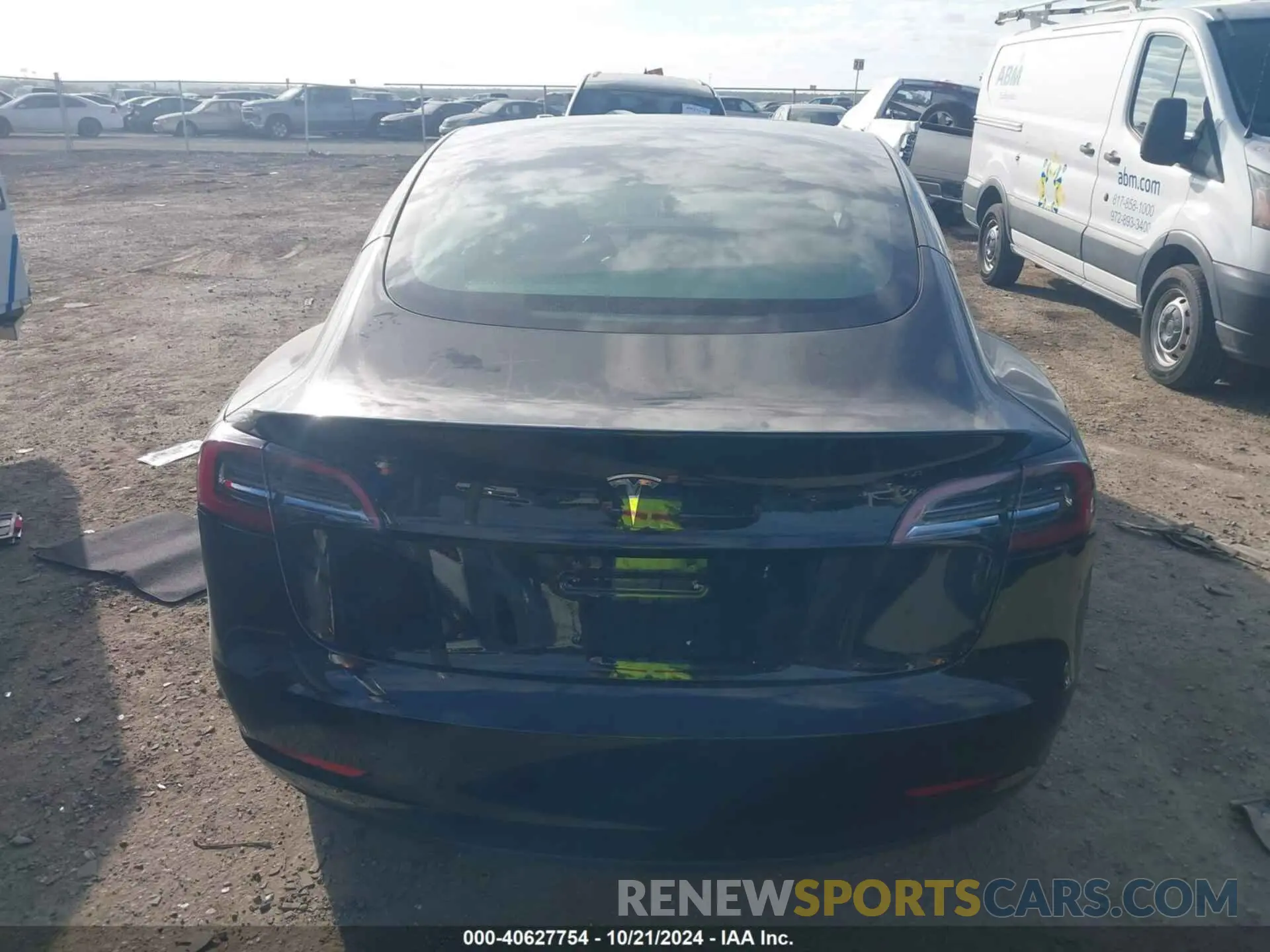 15 fotografías del automóvil dañado 5YJ3E1EA3PF668439 TESLA MODEL 3 2023