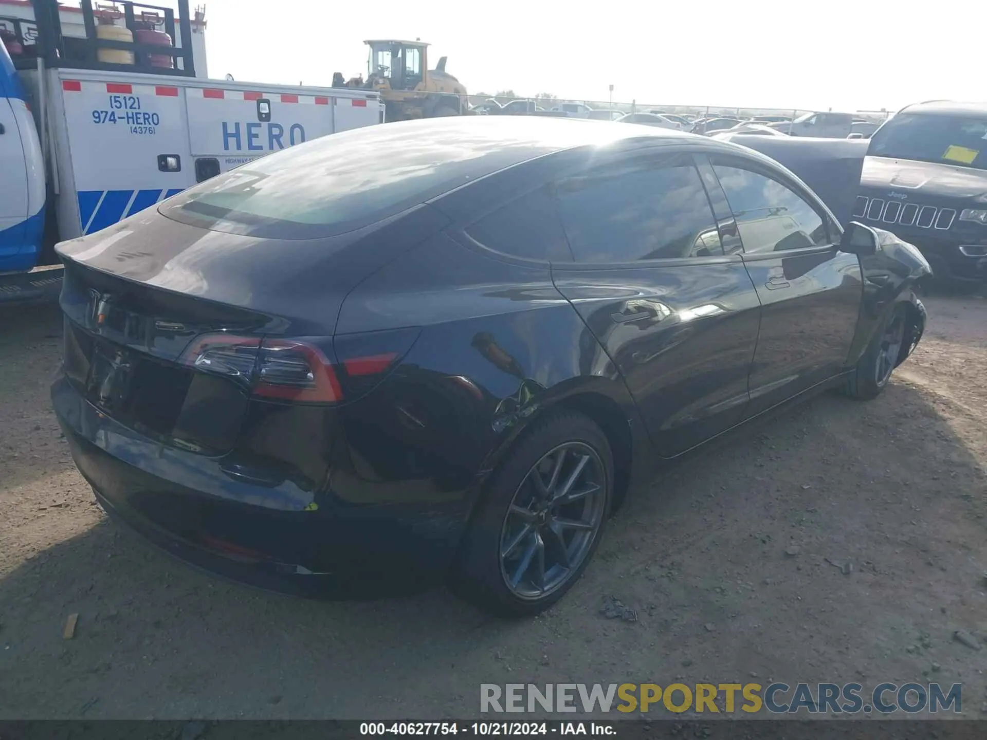 4 fotografías del automóvil dañado 5YJ3E1EA3PF668439 TESLA MODEL 3 2023