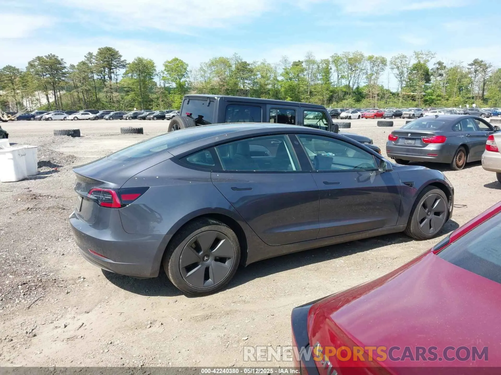 13 fotografías del automóvil dañado 5YJ3E1EA3PF686679 TESLA MODEL 3 2023