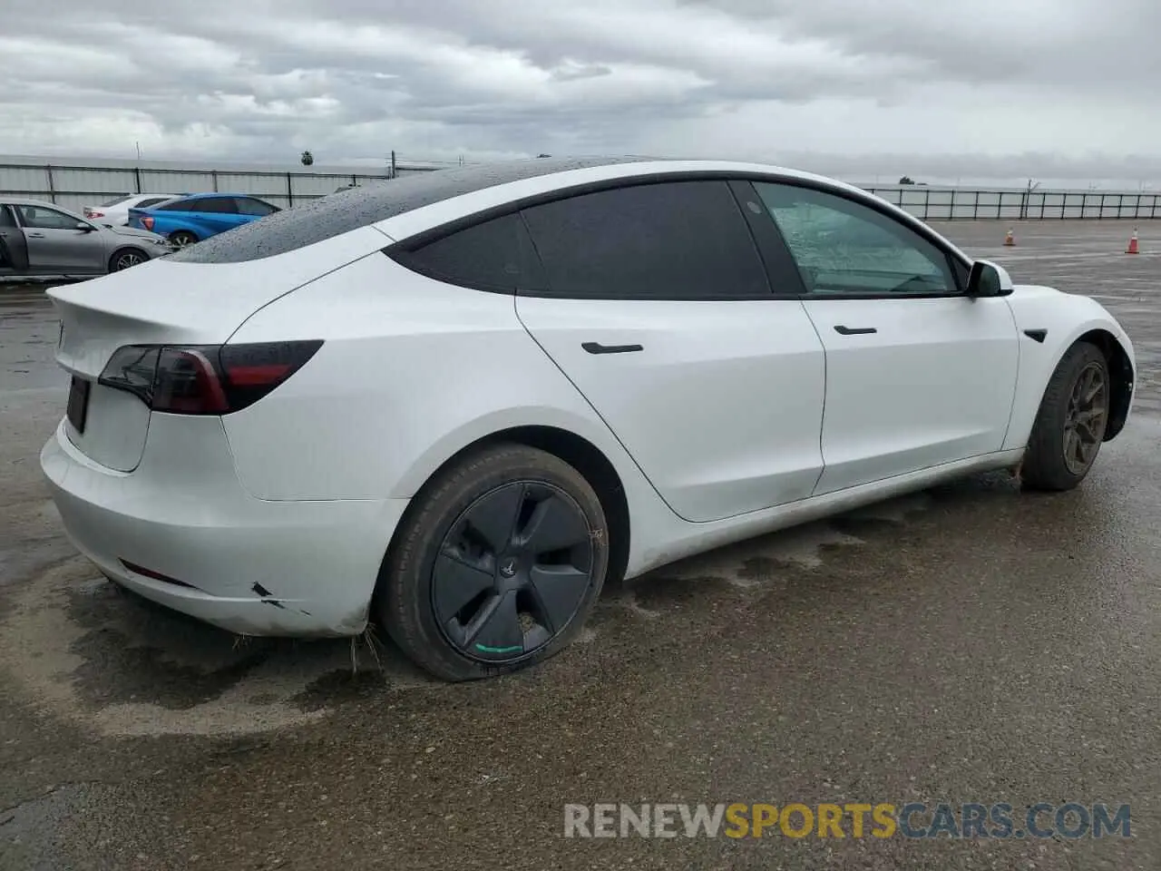 3 fotografías del automóvil dañado 5YJ3E1EA3PF709958 TESLA MODEL 3 2023