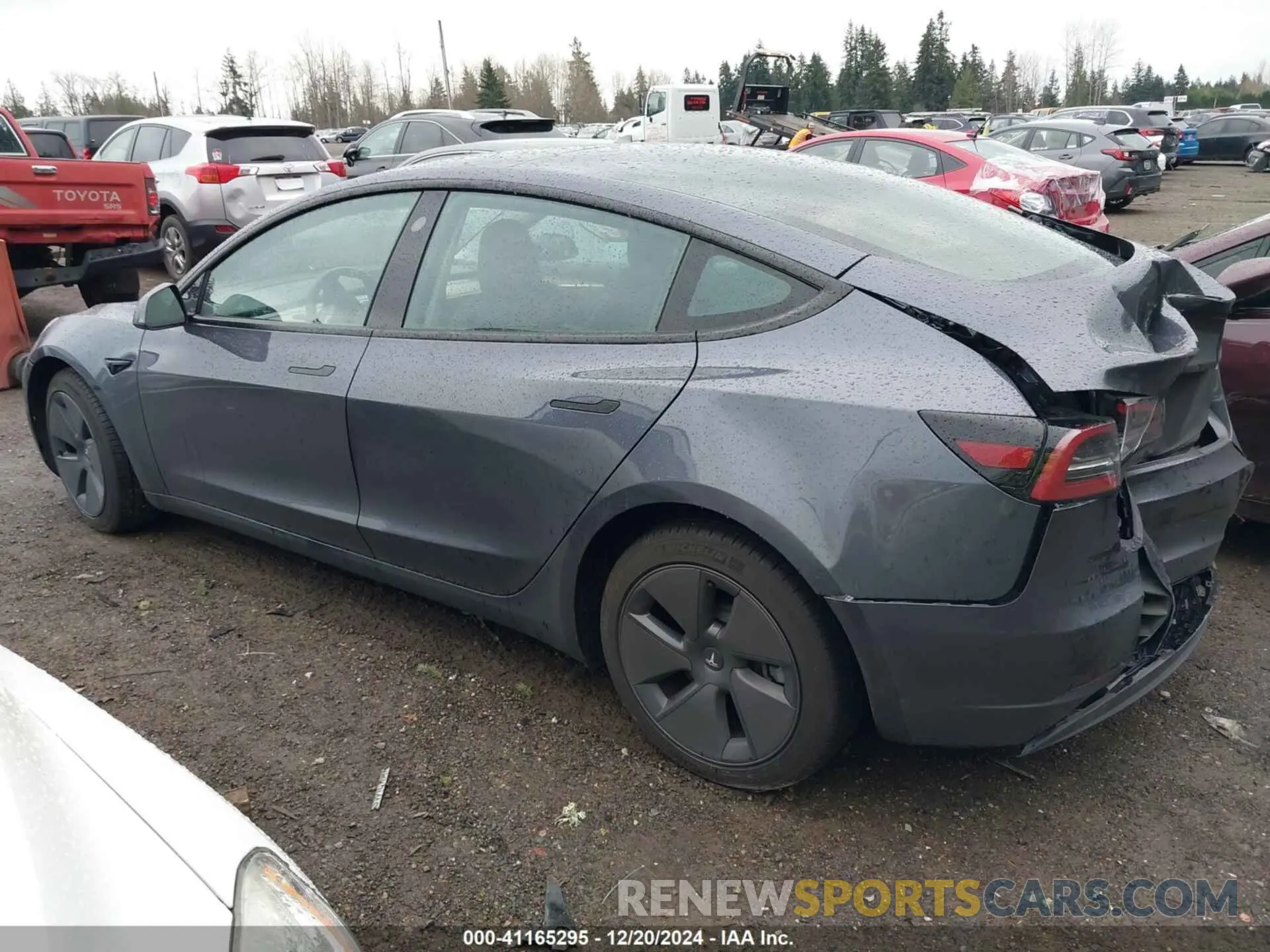 13 fotografías del automóvil dañado 5YJ3E1EA3PF715968 TESLA MODEL 3 2023