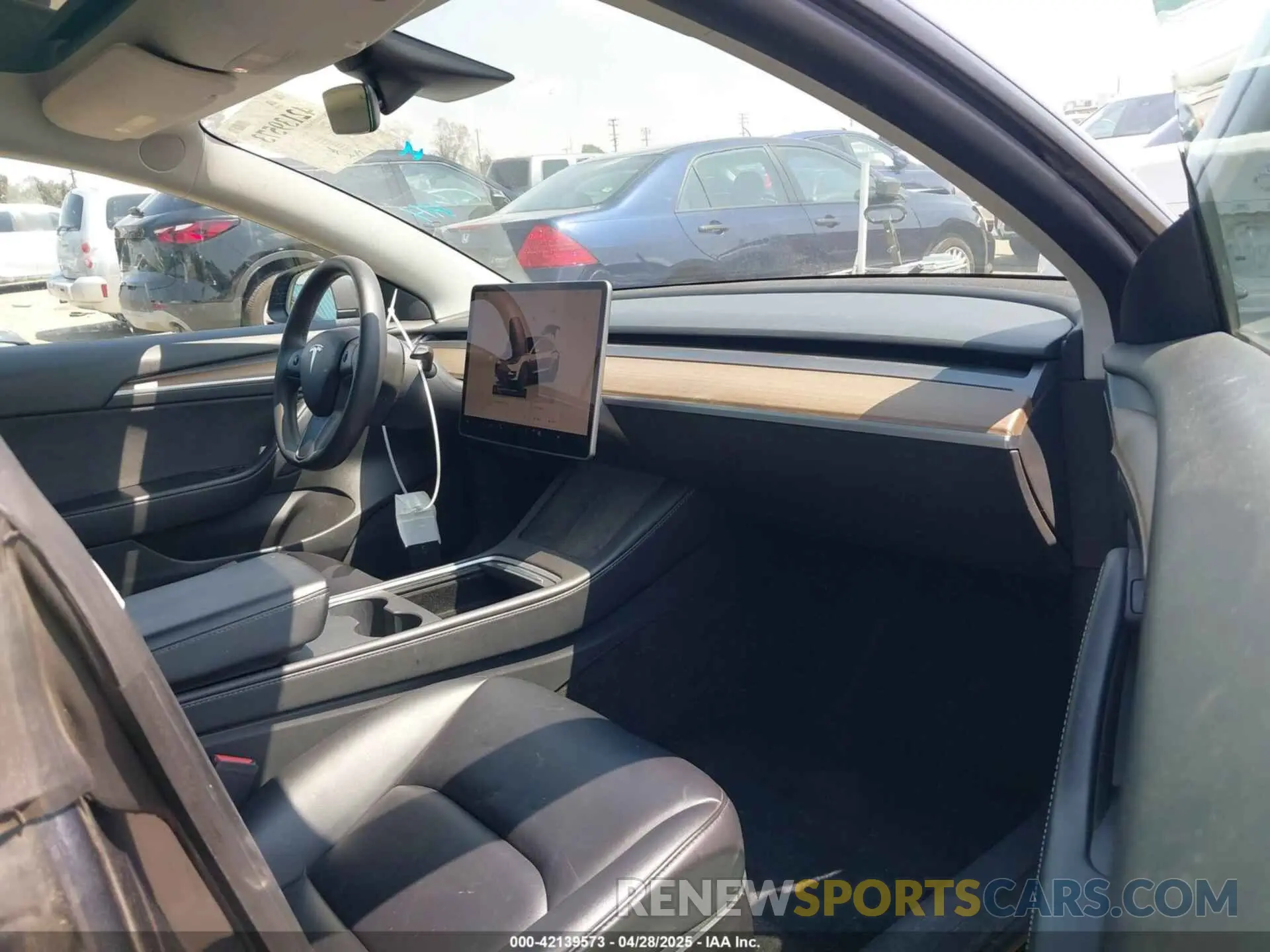 5 fotografías del automóvil dañado 5YJ3E1EA4PF398573 TESLA MODEL 3 2023