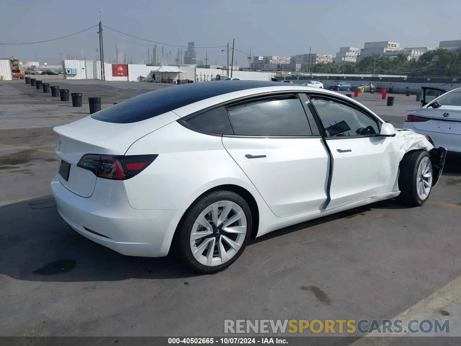 4 fotografías del automóvil dañado 5YJ3E1EA4PF402069 TESLA MODEL 3 2023