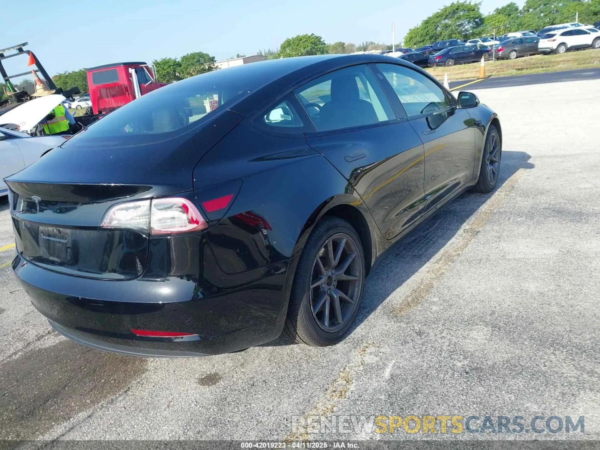20 fotografías del automóvil dañado 5YJ3E1EA4PF433774 TESLA MODEL 3 2023