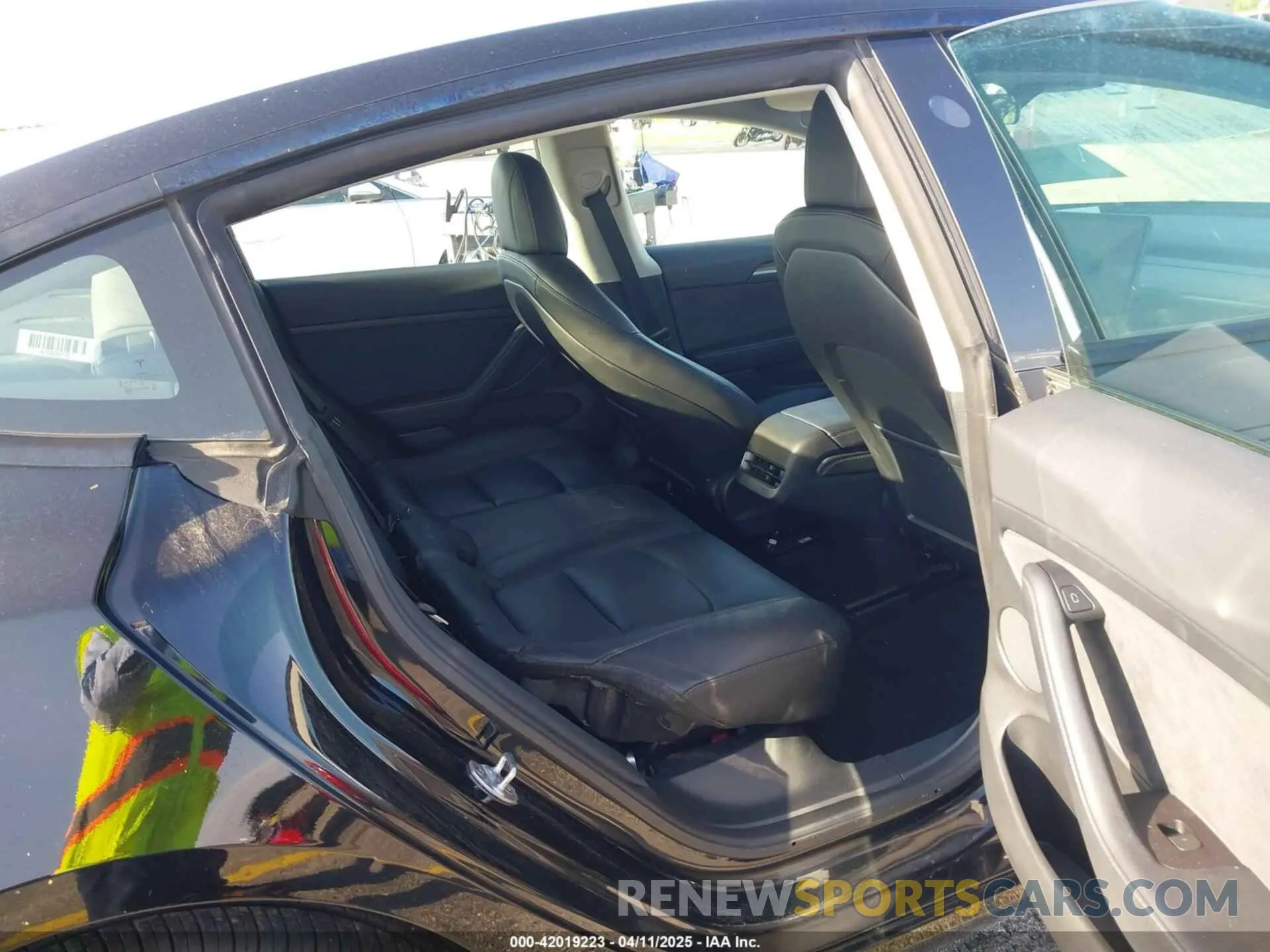 8 fotografías del automóvil dañado 5YJ3E1EA4PF433774 TESLA MODEL 3 2023