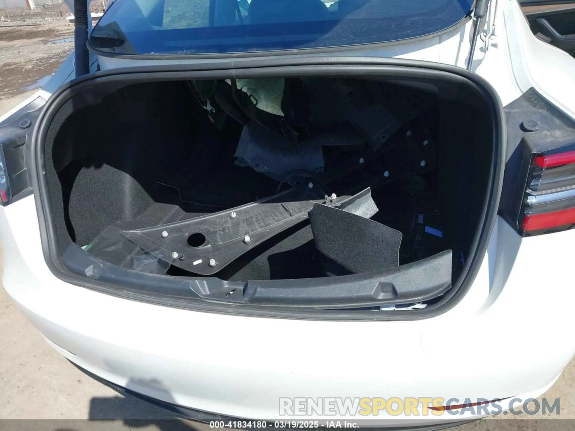 11 fotografías del automóvil dañado 5YJ3E1EA4PF433984 TESLA MODEL 3 2023
