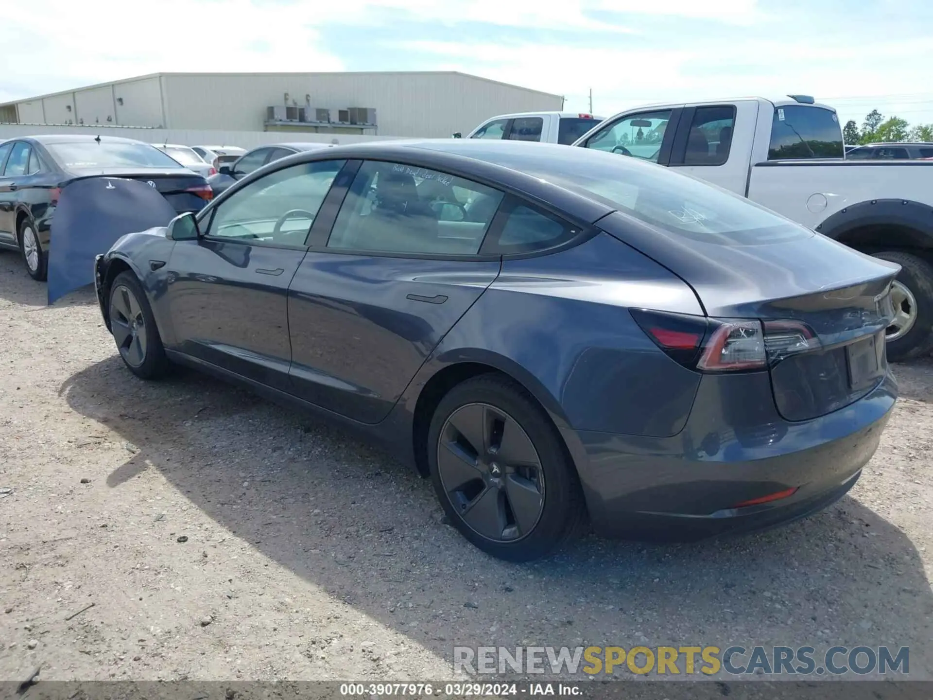 3 fotografías del automóvil dañado 5YJ3E1EA4PF436707 TESLA MODEL 3 2023