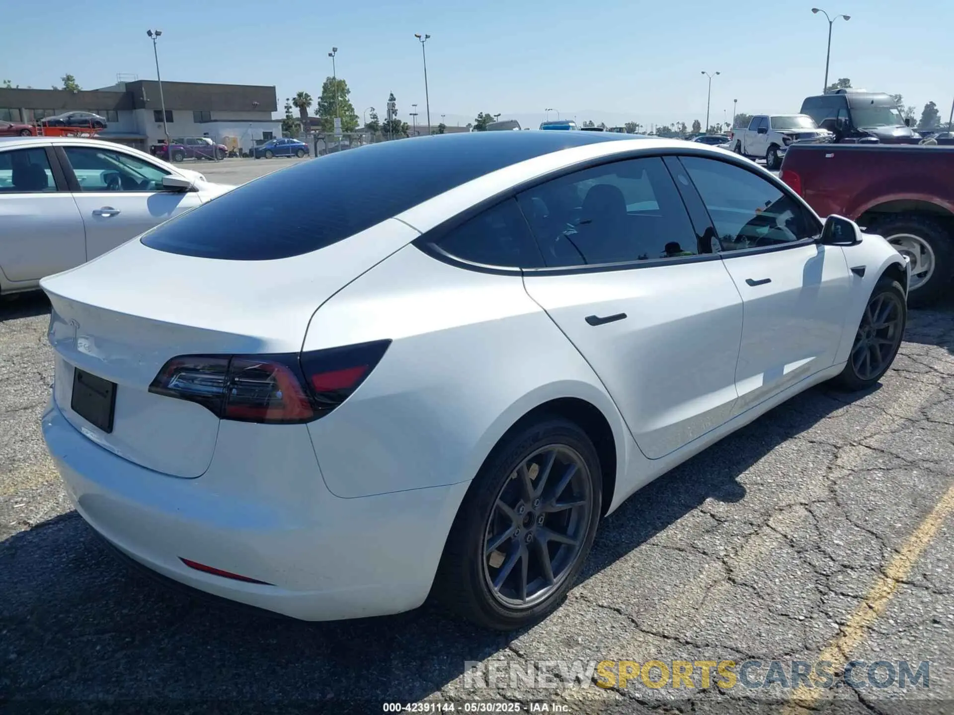 4 fotografías del automóvil dañado 5YJ3E1EA4PF453359 TESLA MODEL 3 2023
