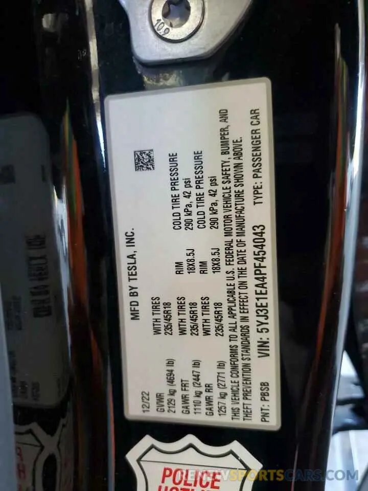 12 fotografías del automóvil dañado 5YJ3E1EA4PF454043 TESLA MODEL 3 2023