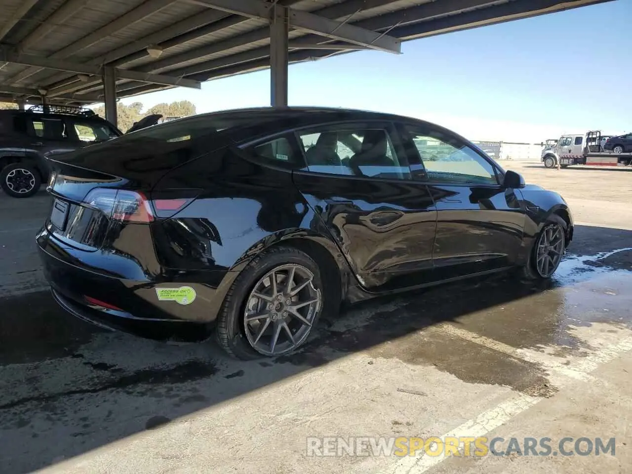 3 fotografías del automóvil dañado 5YJ3E1EA4PF454043 TESLA MODEL 3 2023