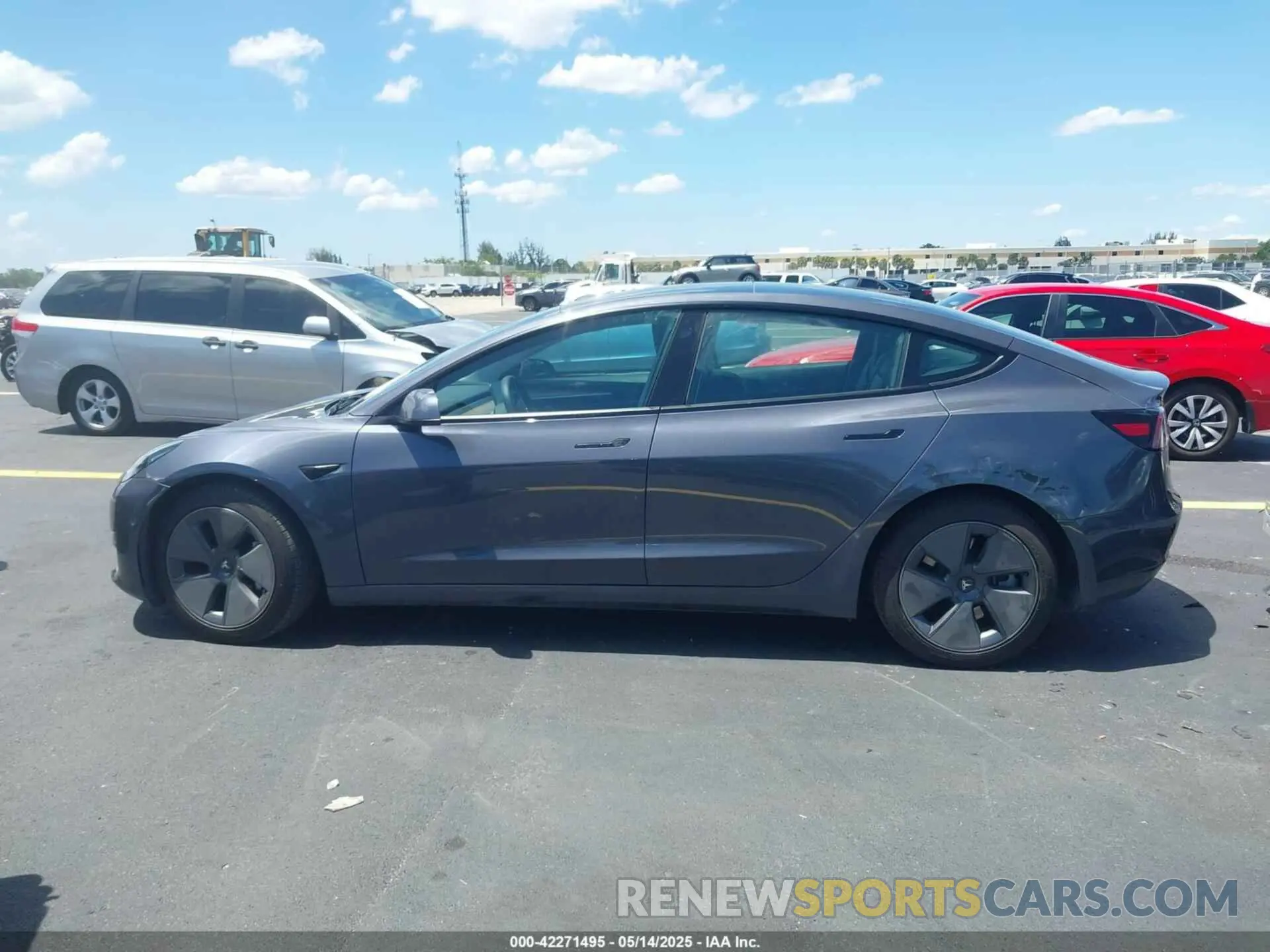 14 fotografías del automóvil dañado 5YJ3E1EA4PF461624 TESLA MODEL 3 2023