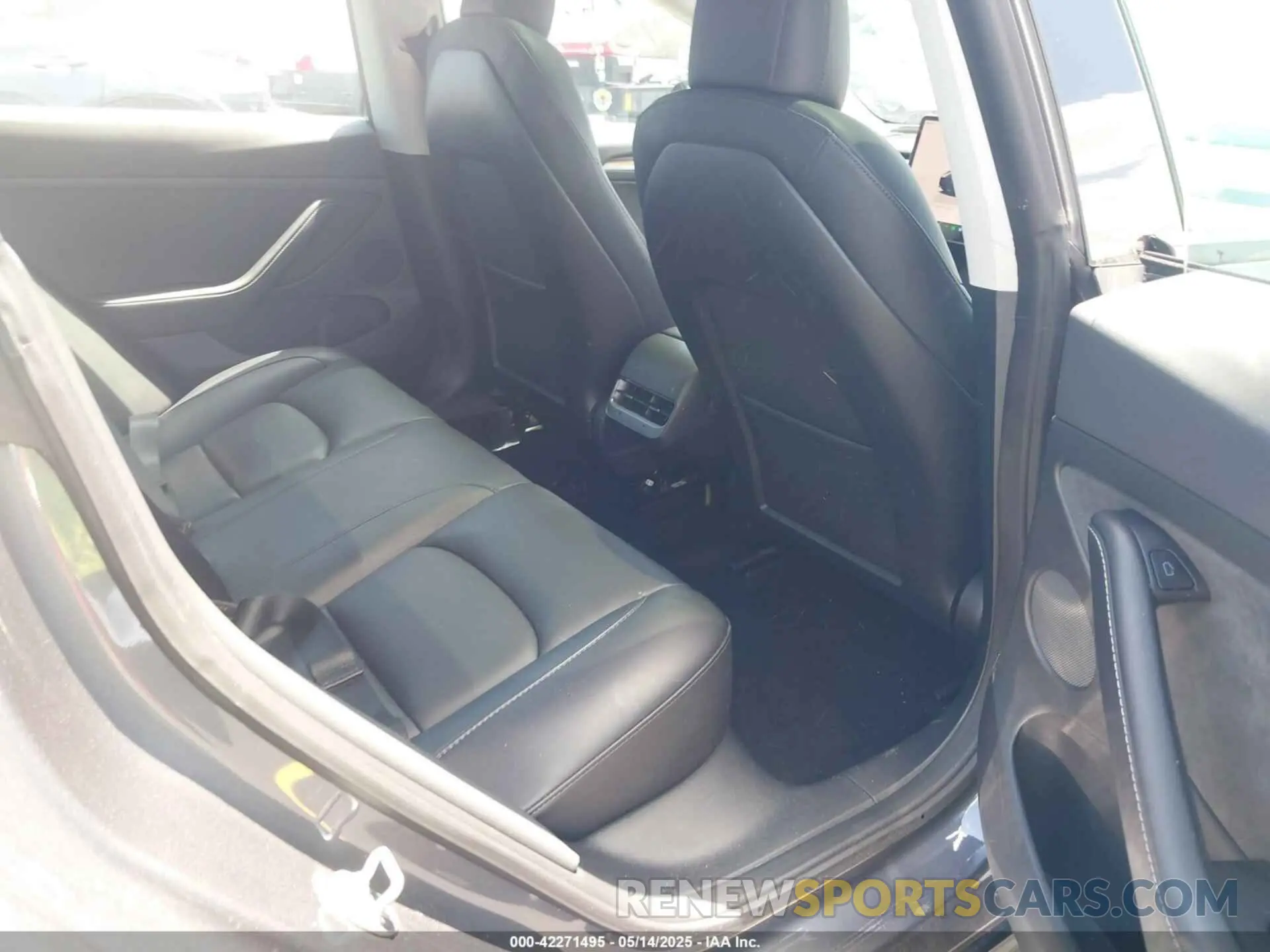 8 fotografías del automóvil dañado 5YJ3E1EA4PF461624 TESLA MODEL 3 2023