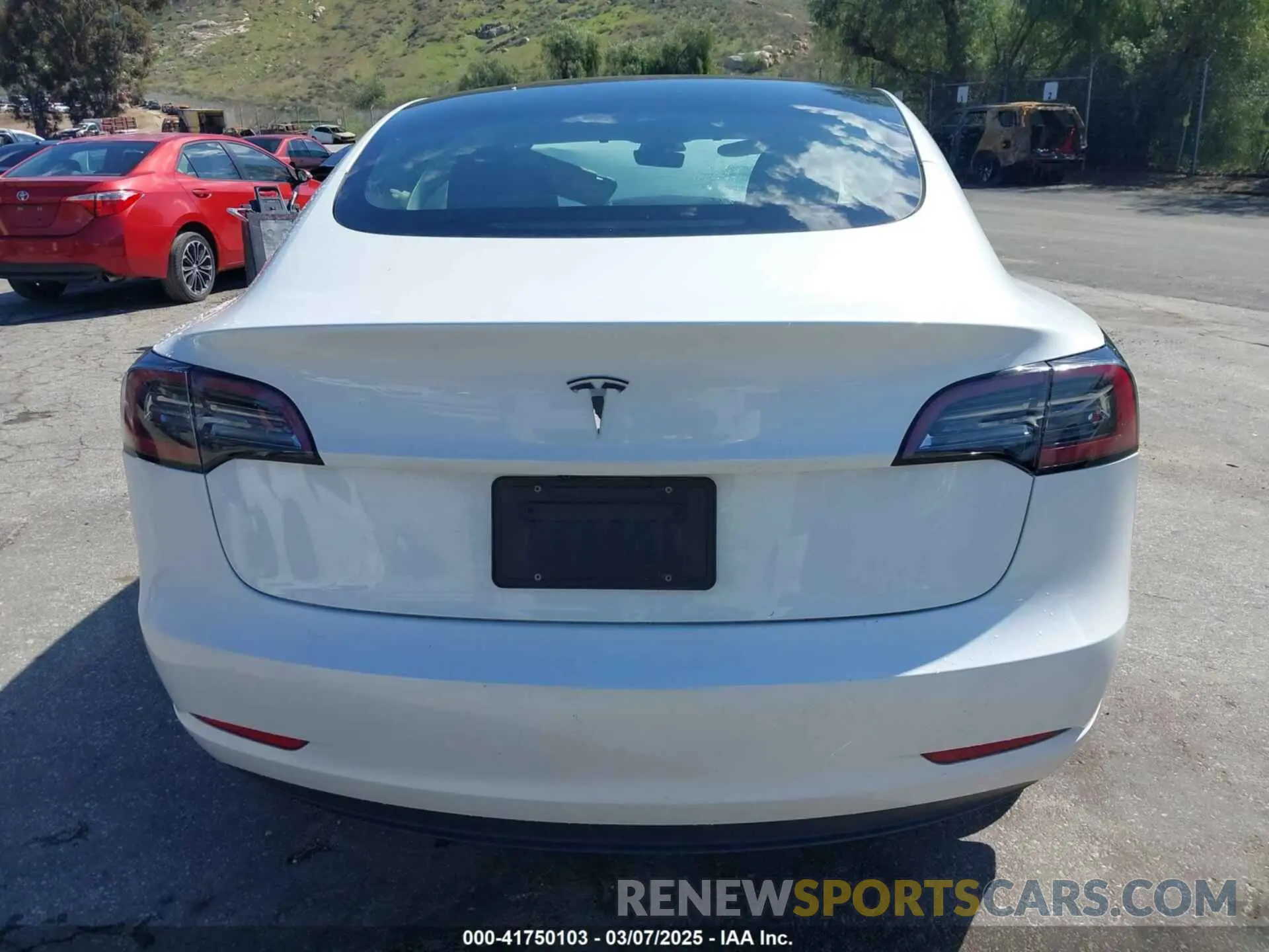 16 fotografías del automóvil dañado 5YJ3E1EA4PF462627 TESLA MODEL 3 2023