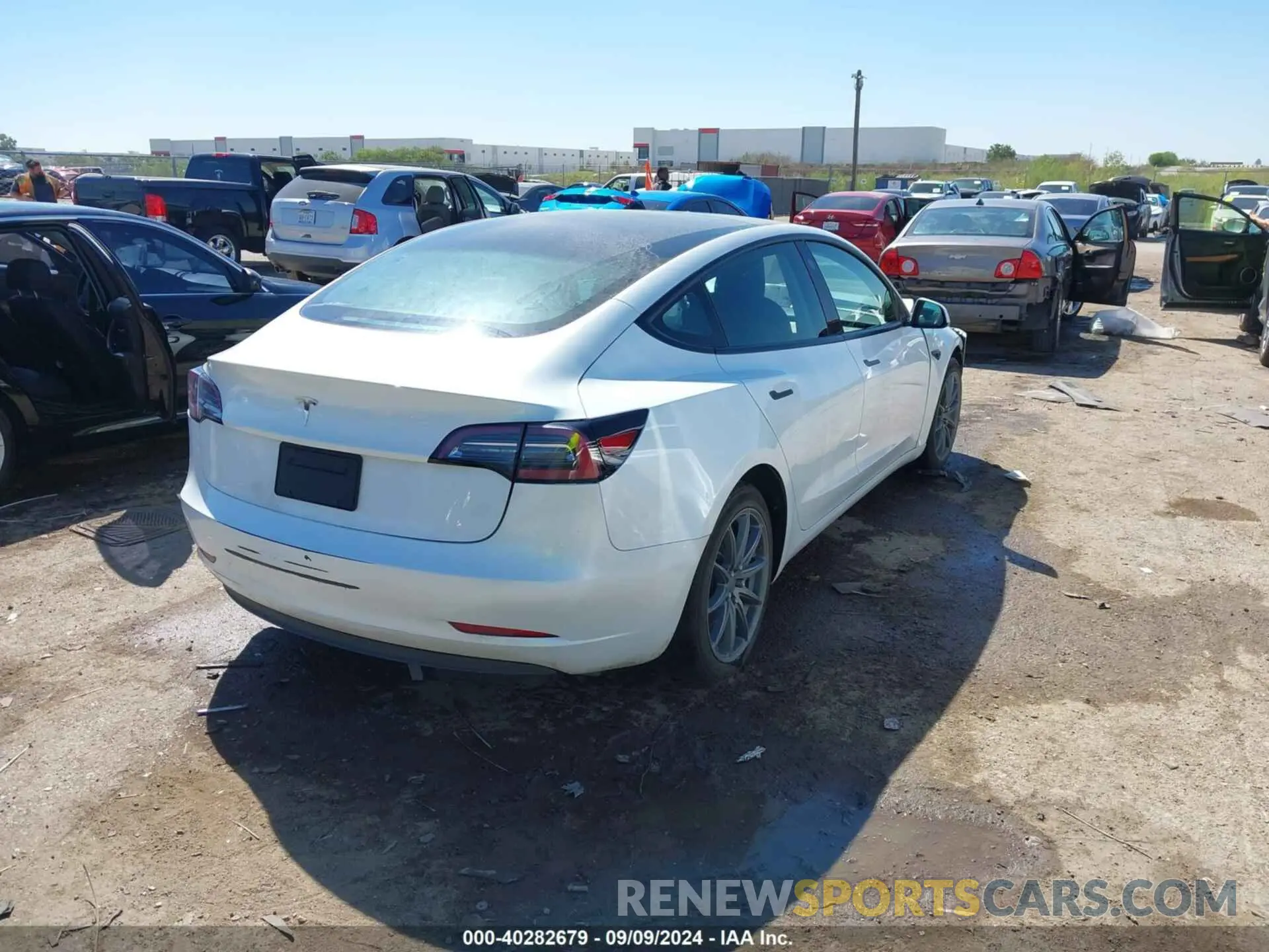 4 fotografías del automóvil dañado 5YJ3E1EA4PF475426 TESLA MODEL 3 2023