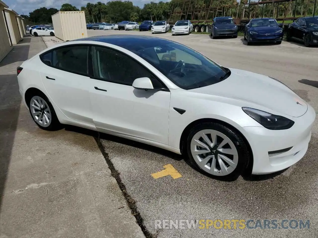 4 fotografías del automóvil dañado 5YJ3E1EA4PF484725 TESLA MODEL 3 2023