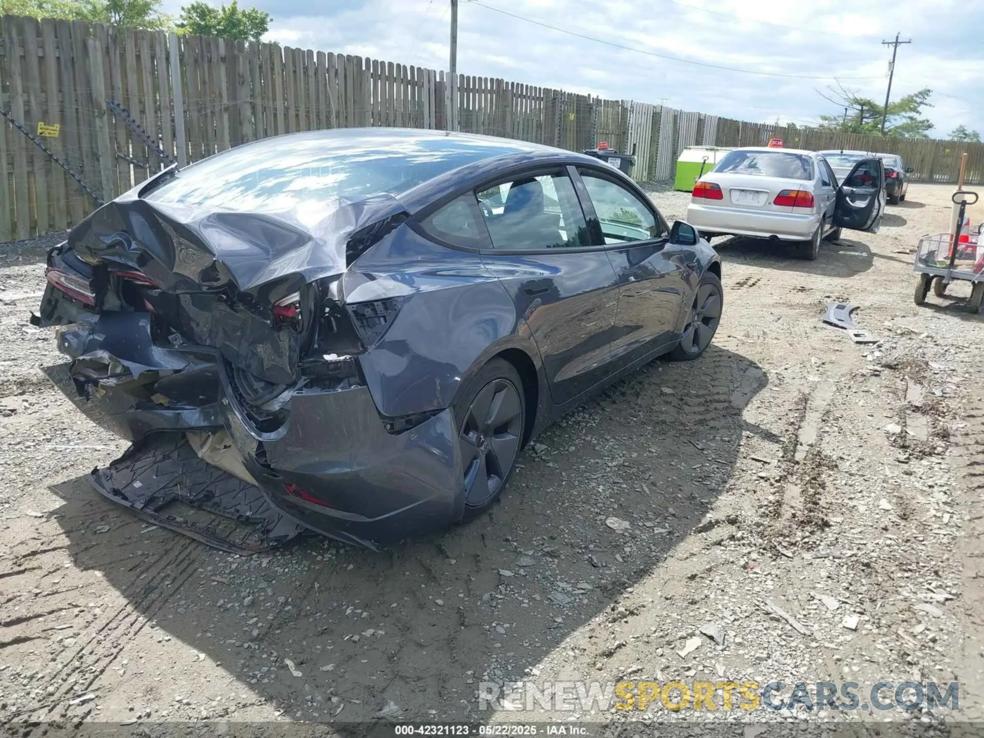 4 fotografías del automóvil dañado 5YJ3E1EA4PF515844 TESLA MODEL 3 2023