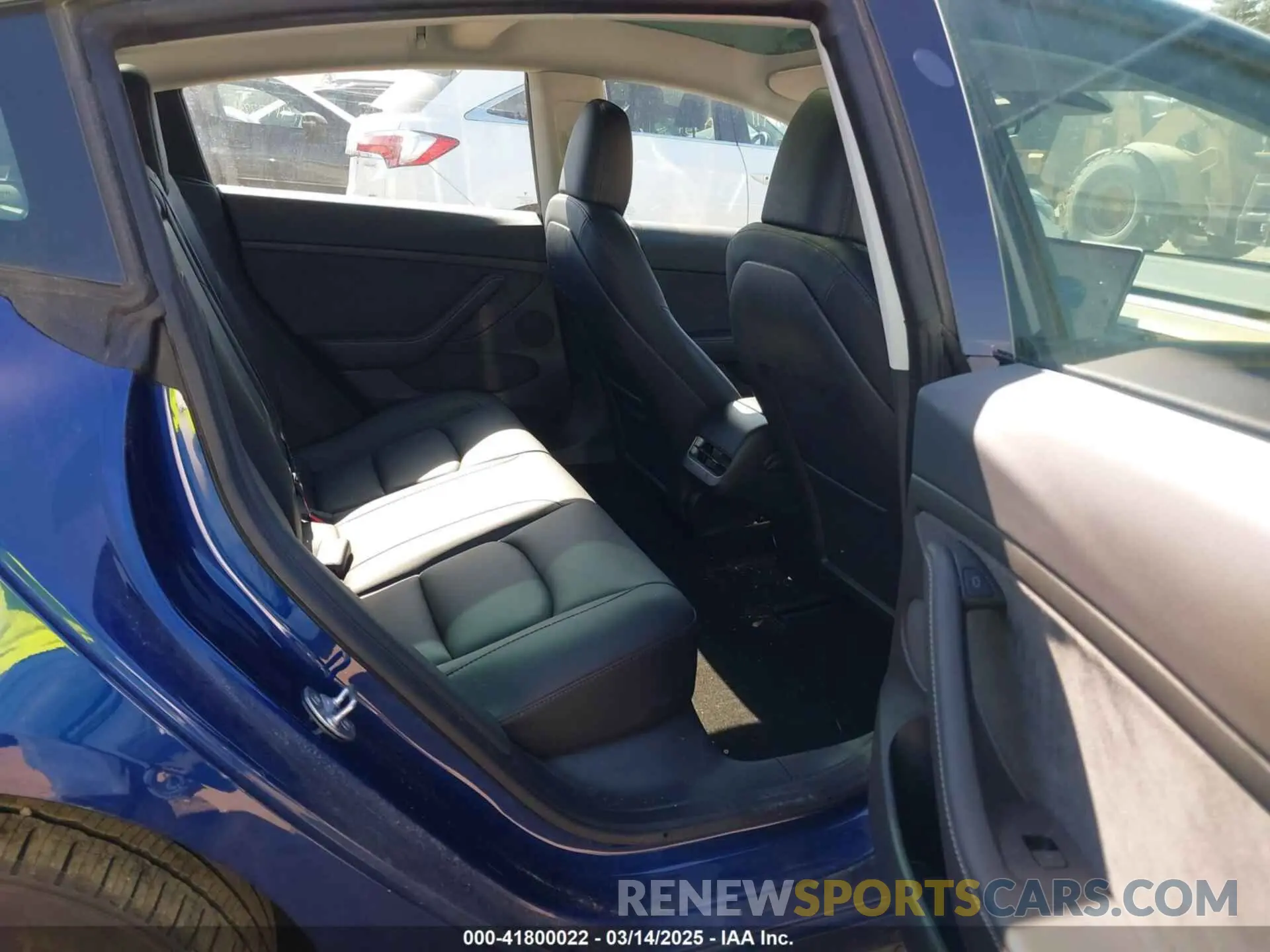 8 fotografías del automóvil dañado 5YJ3E1EA4PF554837 TESLA MODEL 3 2023