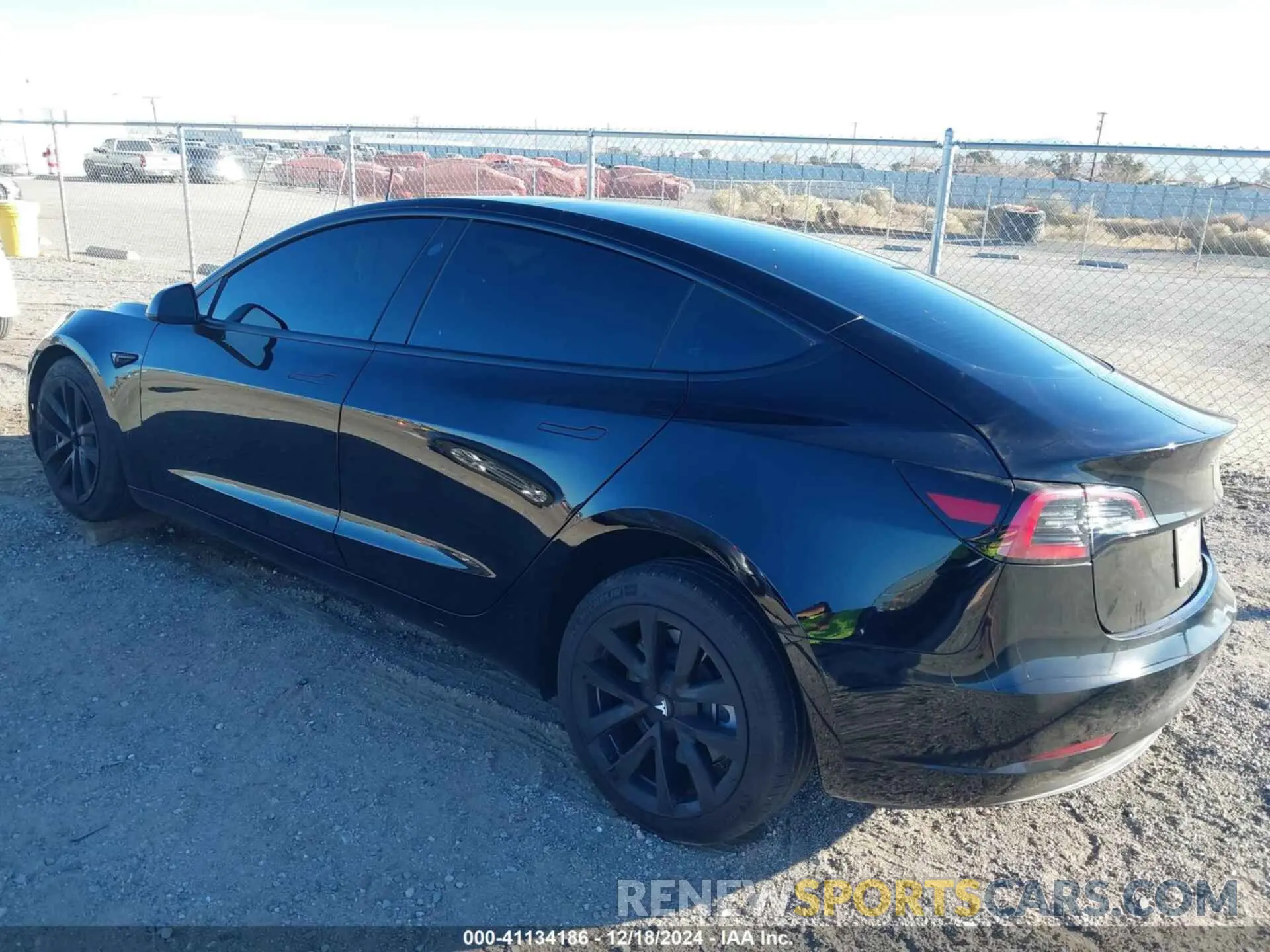 3 fotografías del automóvil dañado 5YJ3E1EA4PF555275 TESLA MODEL 3 2023
