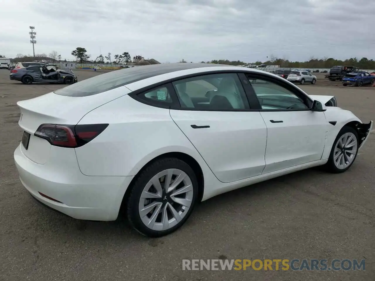 3 fotografías del automóvil dañado 5YJ3E1EA4PF569399 TESLA MODEL 3 2023