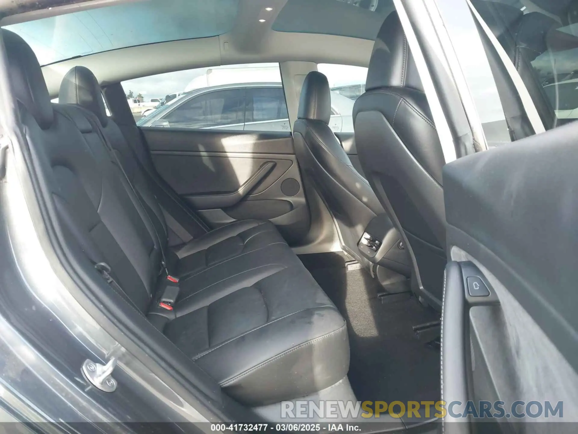 8 fotografías del automóvil dañado 5YJ3E1EA4PF569645 TESLA MODEL 3 2023