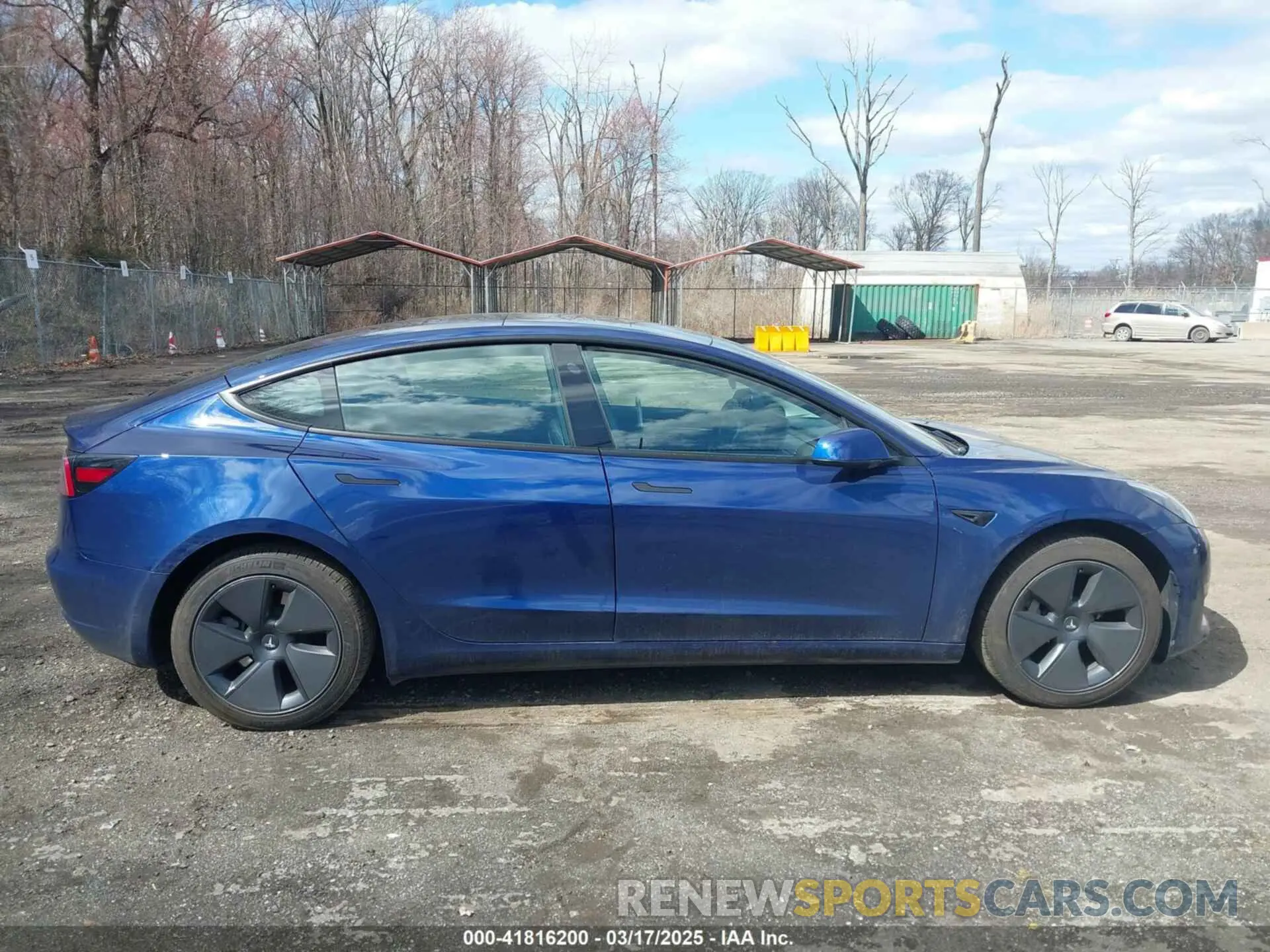 12 fotografías del automóvil dañado 5YJ3E1EA4PF581441 TESLA MODEL 3 2023